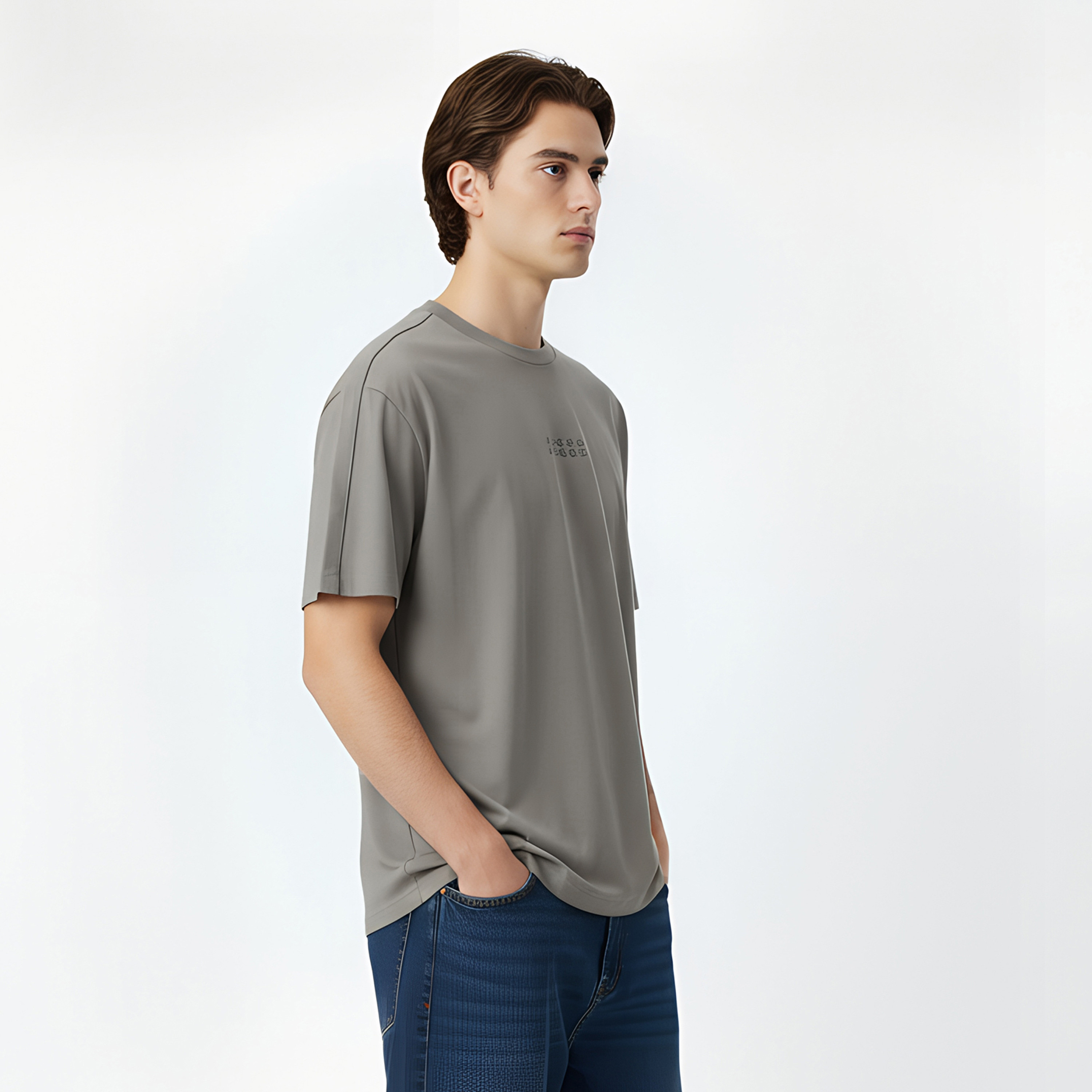 تيشيرت رجالي سادة بياقة دائرية وأكمام قصيرة من جاك ان جونز-men-clothing-tshirtsandpolos-tshirts-image-12