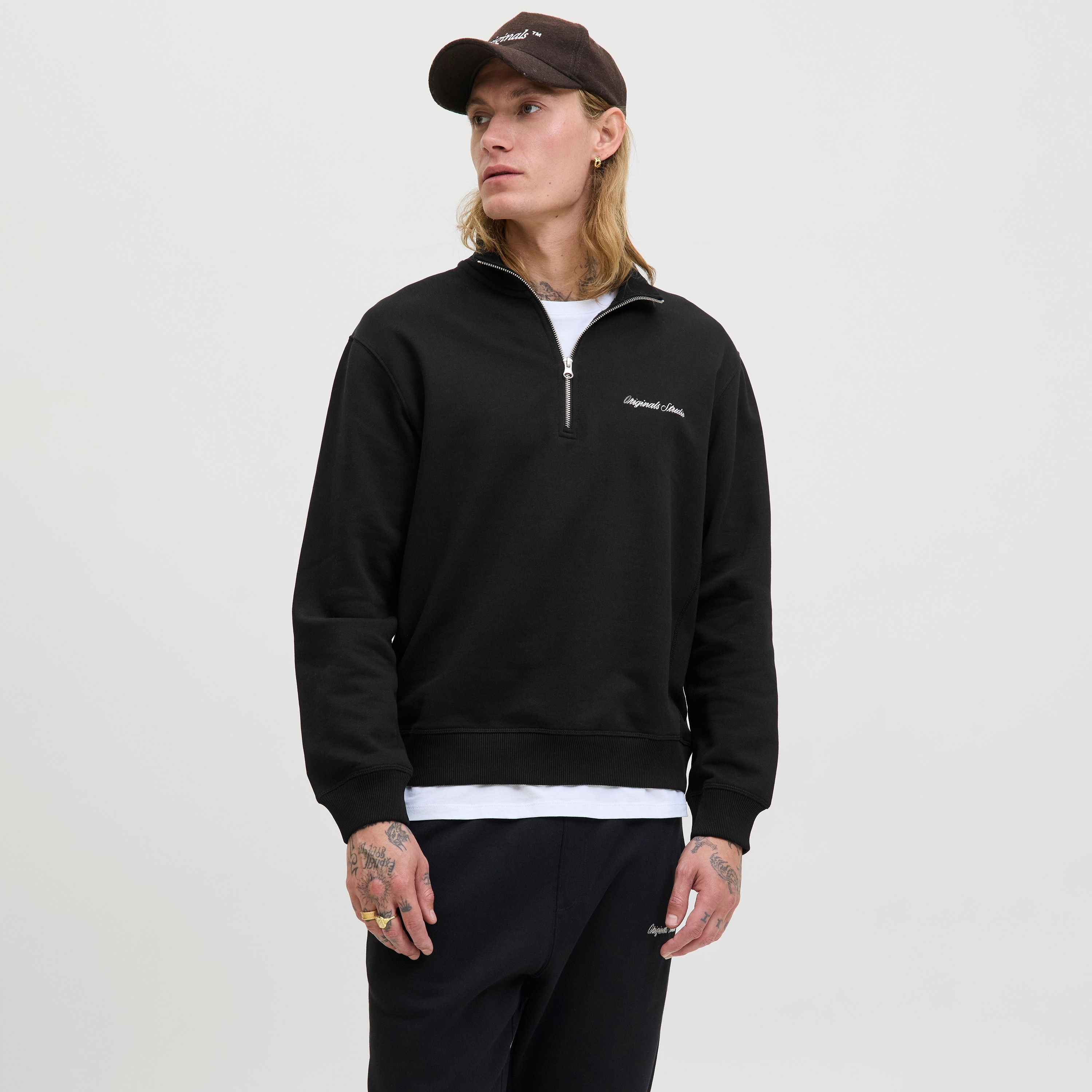كنزة صوفية رجالية سادة بياقة عالية وأكمام طويلة من جاك ان جونز-men-winterwear-hoodiesandsweatshirts-image-1