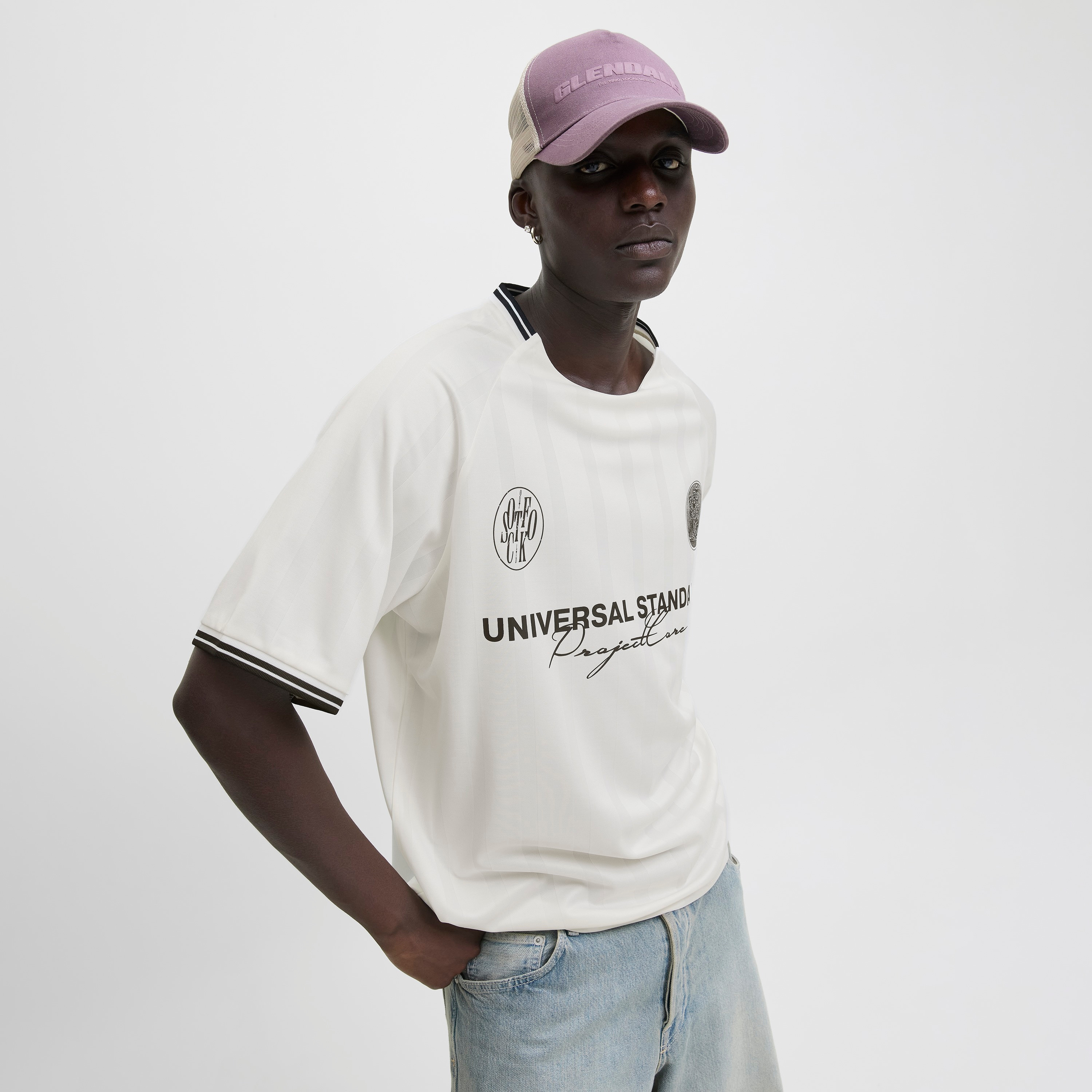تيشيرت كرة قدم رجالي جاك آند جونز مطبوع بياقة مستديرة وأكمام قصيرة-men-clothing-sportswearandactivewear-tshirtsandpolos-image-8