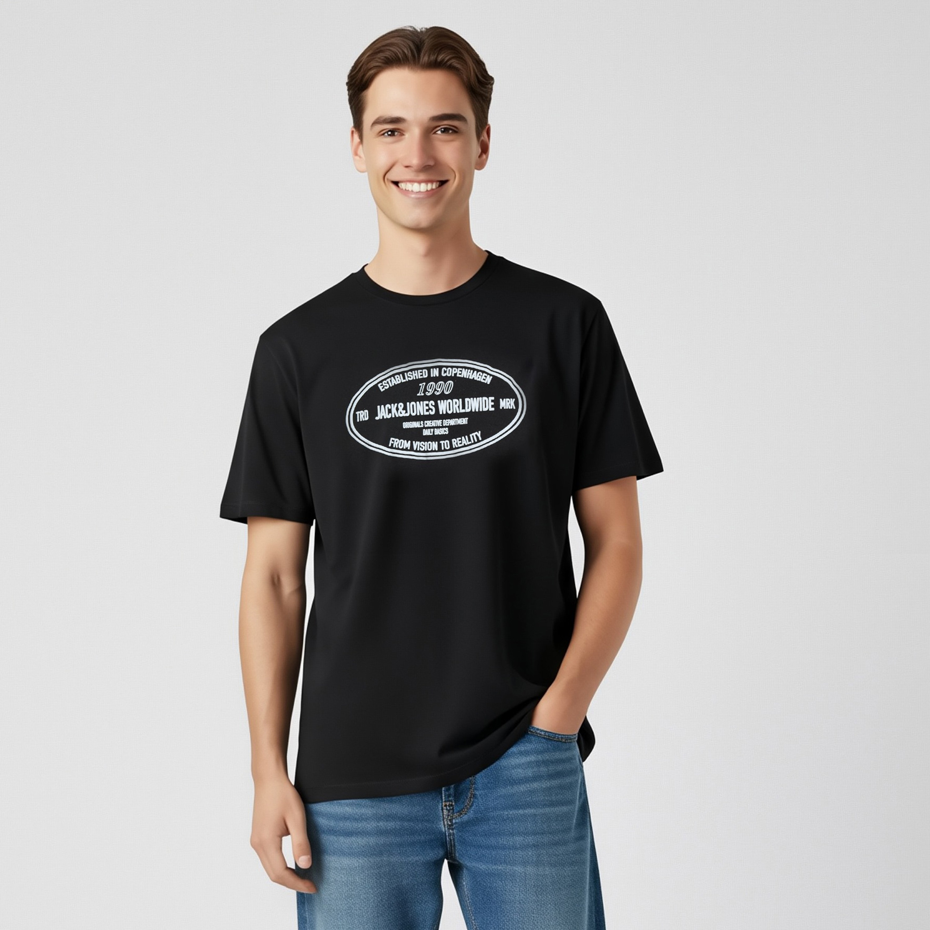 تي شيرت رجالي مطبوع بياقة دائرية وأكمام قصيرة من جاك اند جونز-men-clothing-tshirtsandpolos-tshirts-image-4
