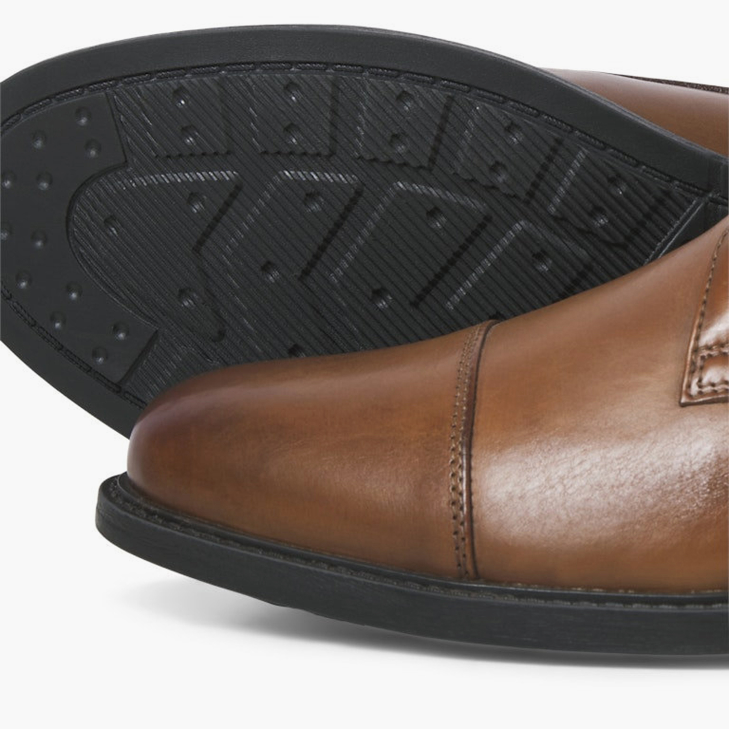 حذاء "أوكسفورد" رجالي برباط من جاك آند جونز-men-shoes-formalshoes-image-2