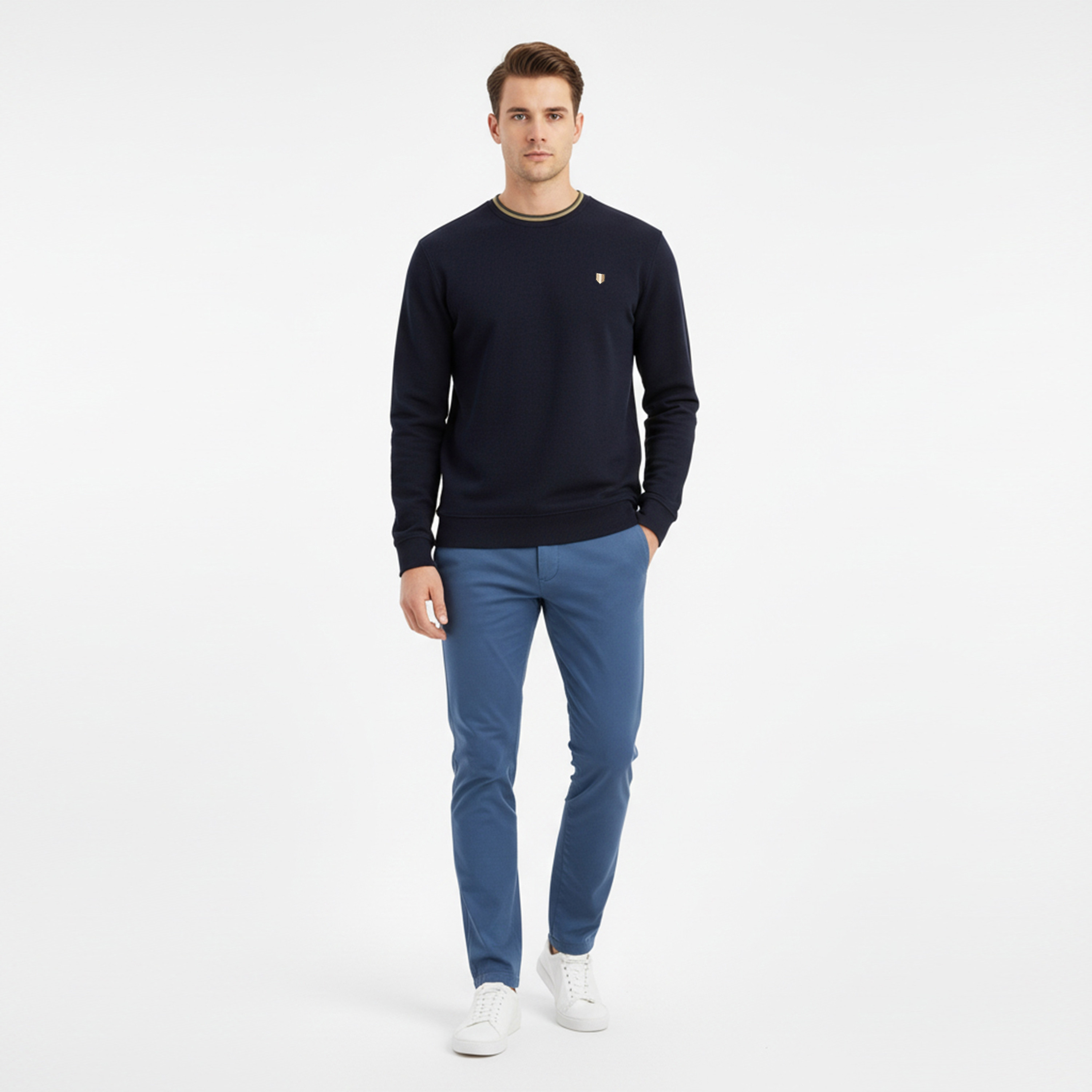 كنزة صوفية (بلوفر) رجالية جاك آند جونز بملمس وبياقة مستديرة وأكمام طويلة-men-clothing-sweatersandpullovers-image-2