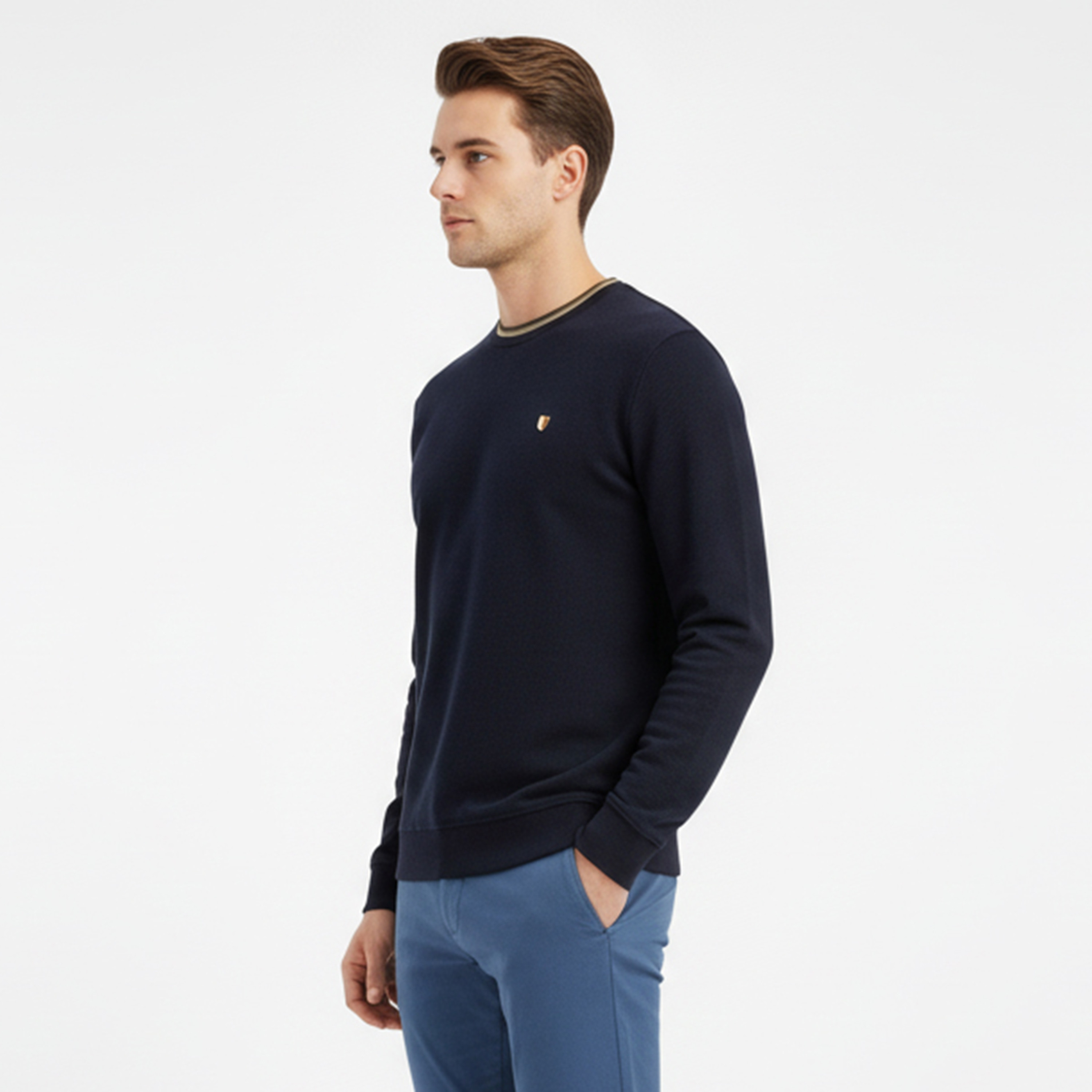 كنزة صوفية (بلوفر) رجالية جاك آند جونز بملمس وبياقة مستديرة وأكمام طويلة-men-clothing-sweatersandpullovers-image-3