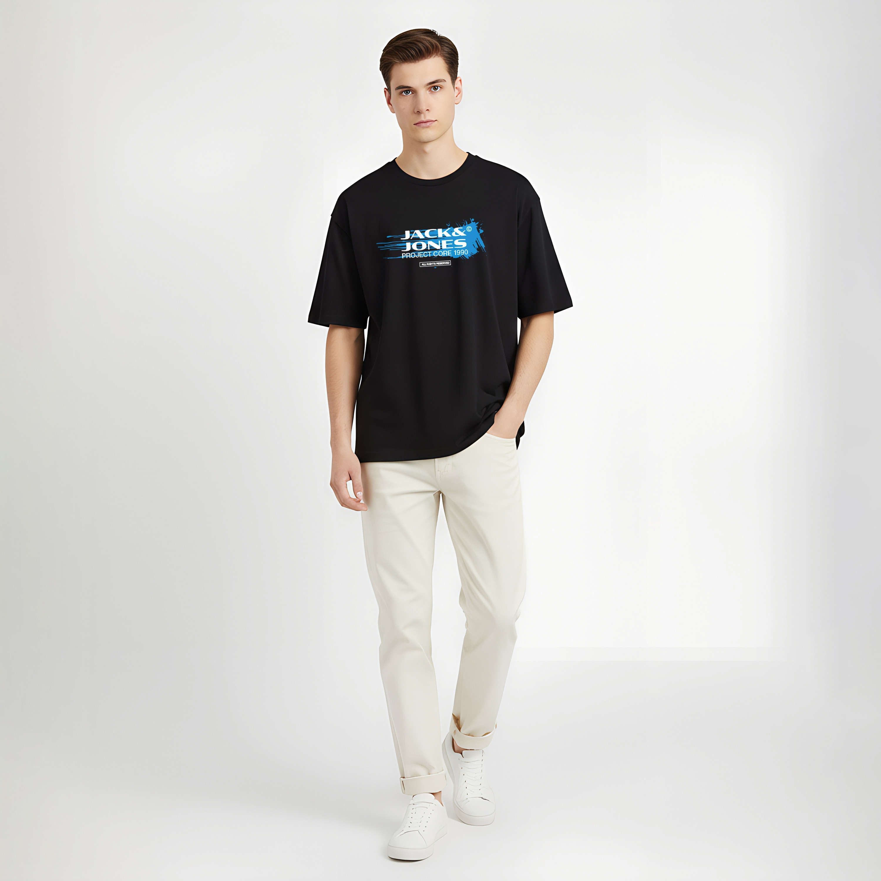 تي شيرت رجالي مطبوع بياقة دائرية وأكمام قصيرة من جاك اند جونز-men-clothing-tshirtsandpolos-tshirts-image-2