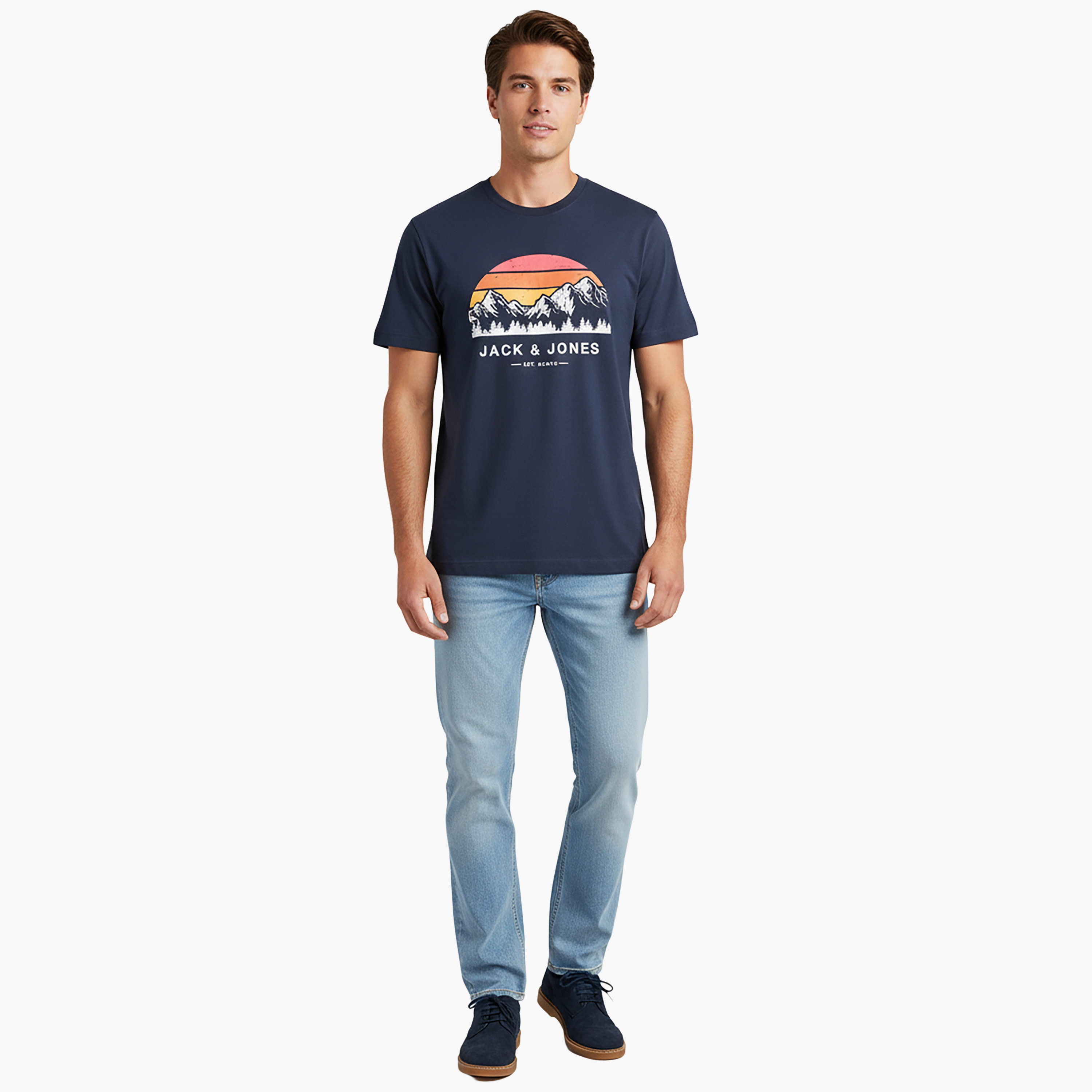 تيشيرت رجالي مطبوع برسومات بياقة دائرية وأكمام قصيرة من جاك آند جونز-men-clothing-tshirtsandpolos-tshirts-image-2