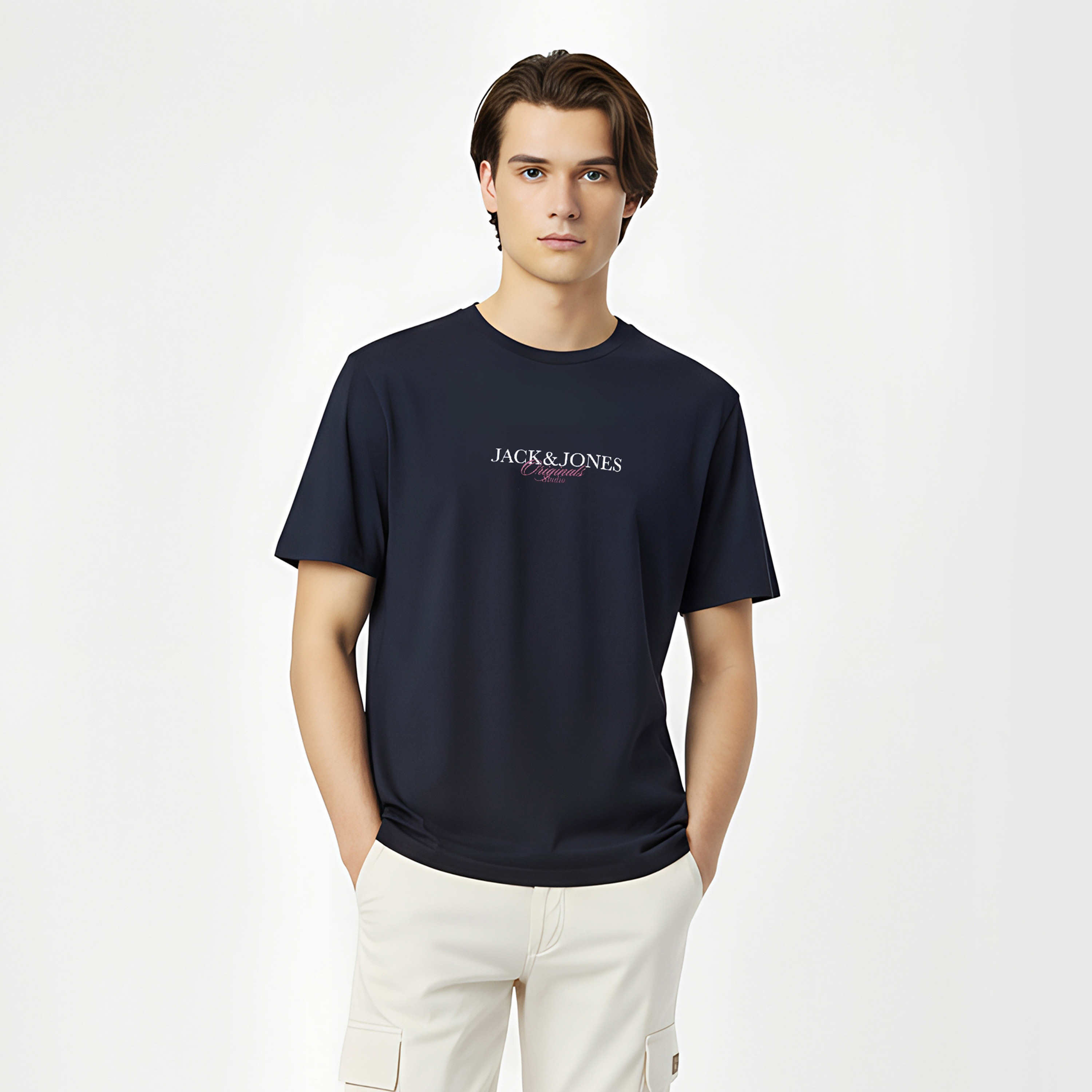 تي شيرت رجالي بأكمام قصيرة ورقبة دائرية وشعار من جاك اند جونز-men-clothing-tshirtsandpolos-tshirts-image-1