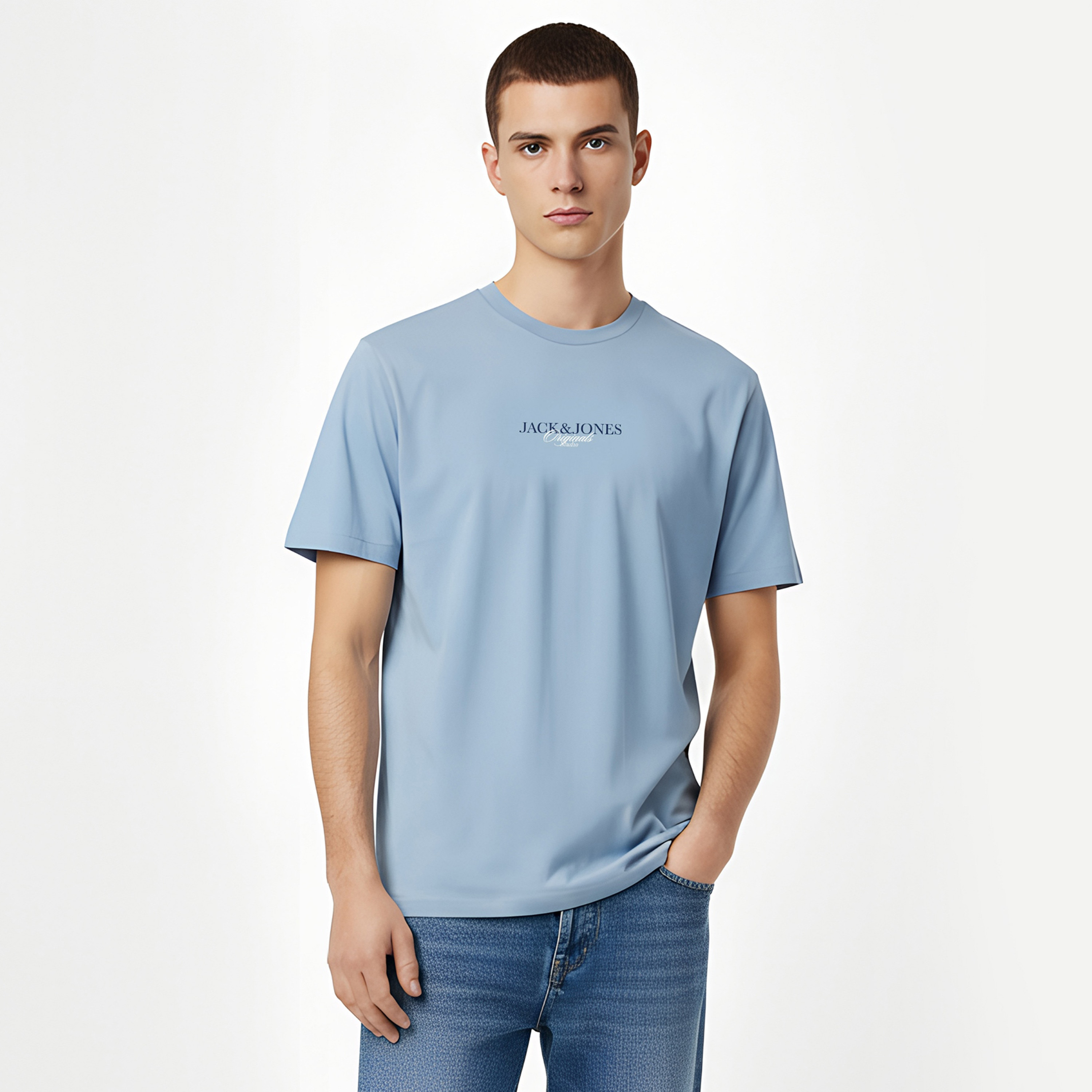 تي شيرت رجالي بأكمام قصيرة ورقبة دائرية وشعار من جاك اند جونز-men-clothing-tshirtsandpolos-tshirts-image-11
