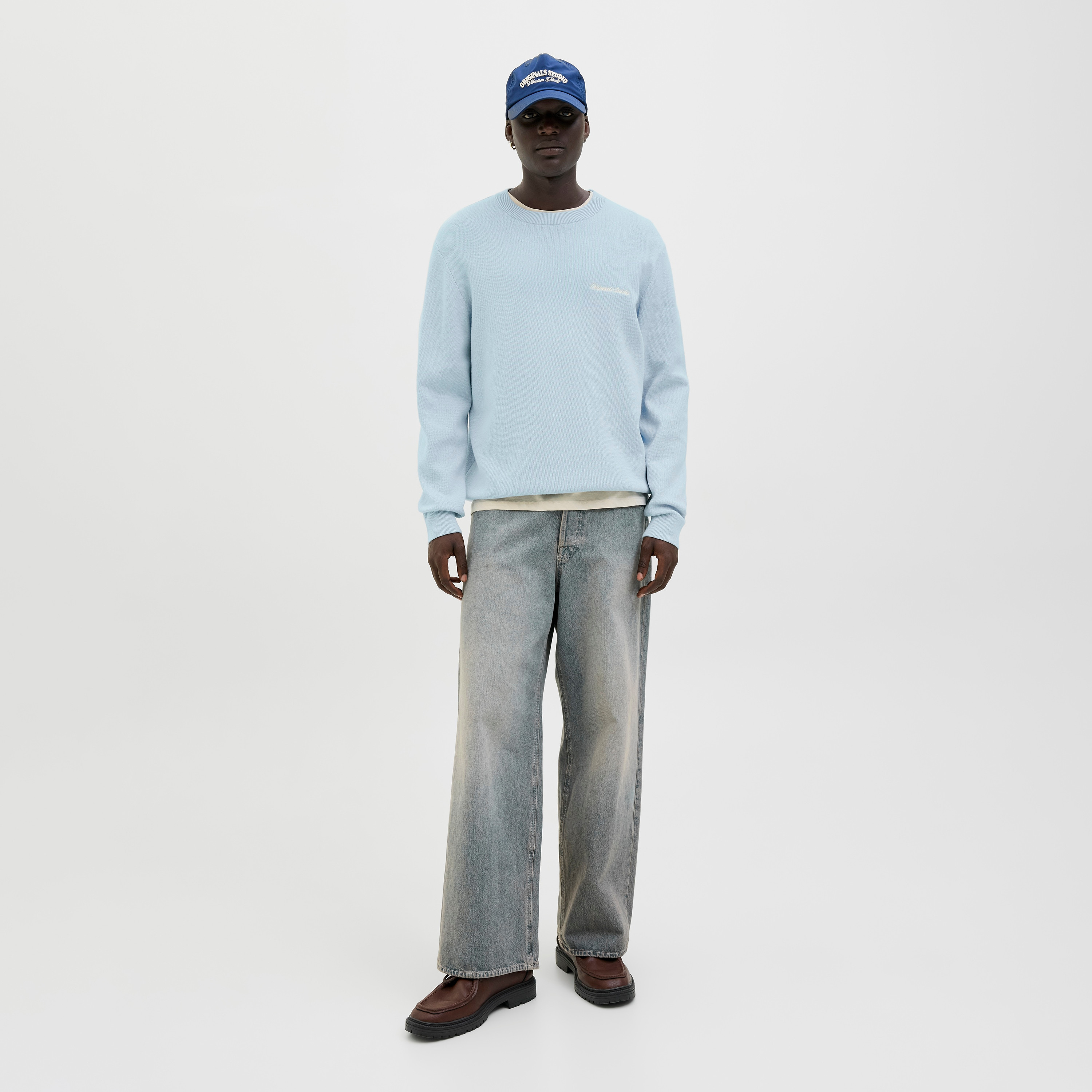 كنزة صوفية (بلوفر) رجالية جاك آند جونز بملمس وبياقة مستديرة وأكمام طويلة-men-clothing-sweatersandpullovers-image-10