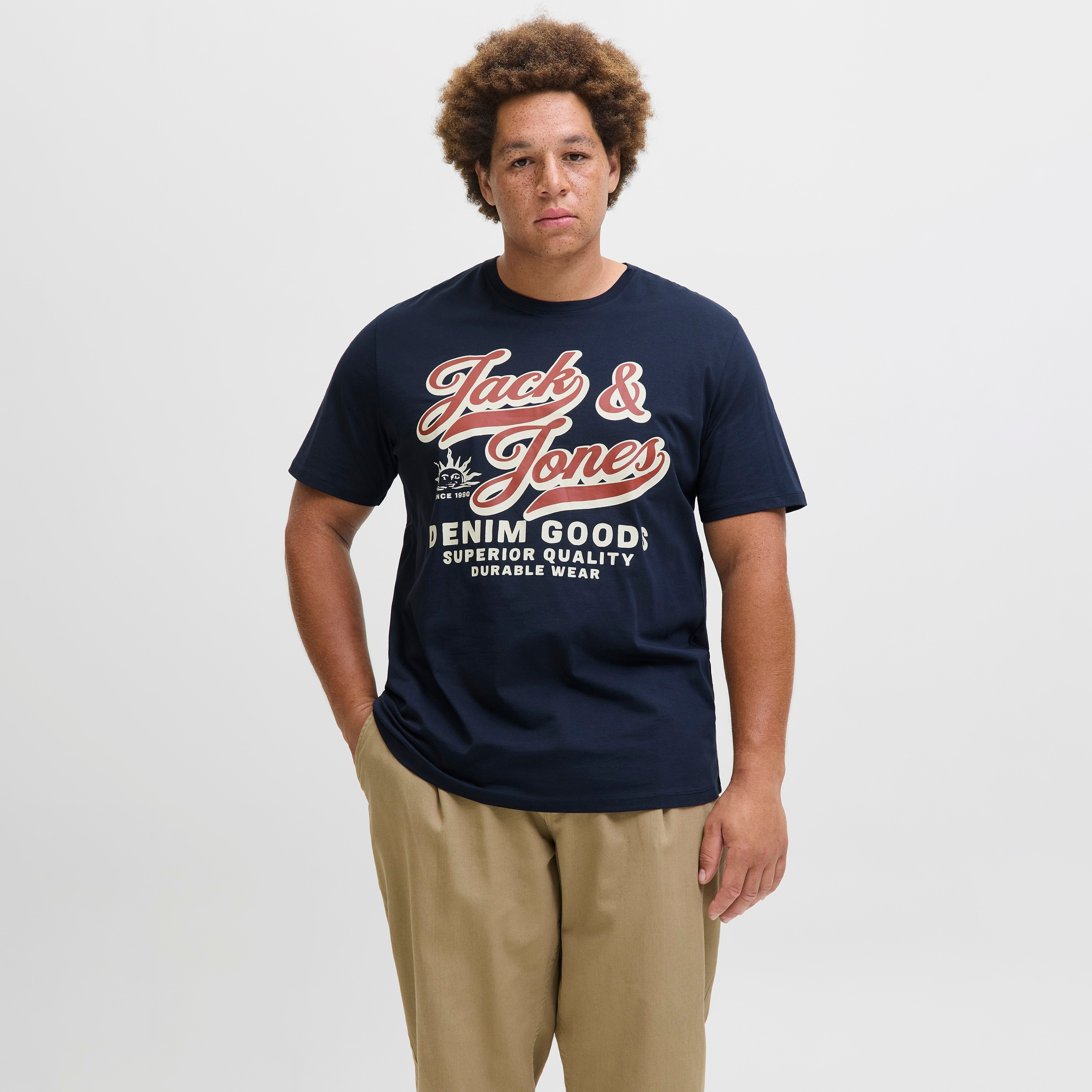 تيشيرت رجالي بأكمام قصيرة وياقة دائرية بطبعة جرافيك بلص من جاك اند جونز-men-clothing-tshirtsandpolos-tshirts-image-1