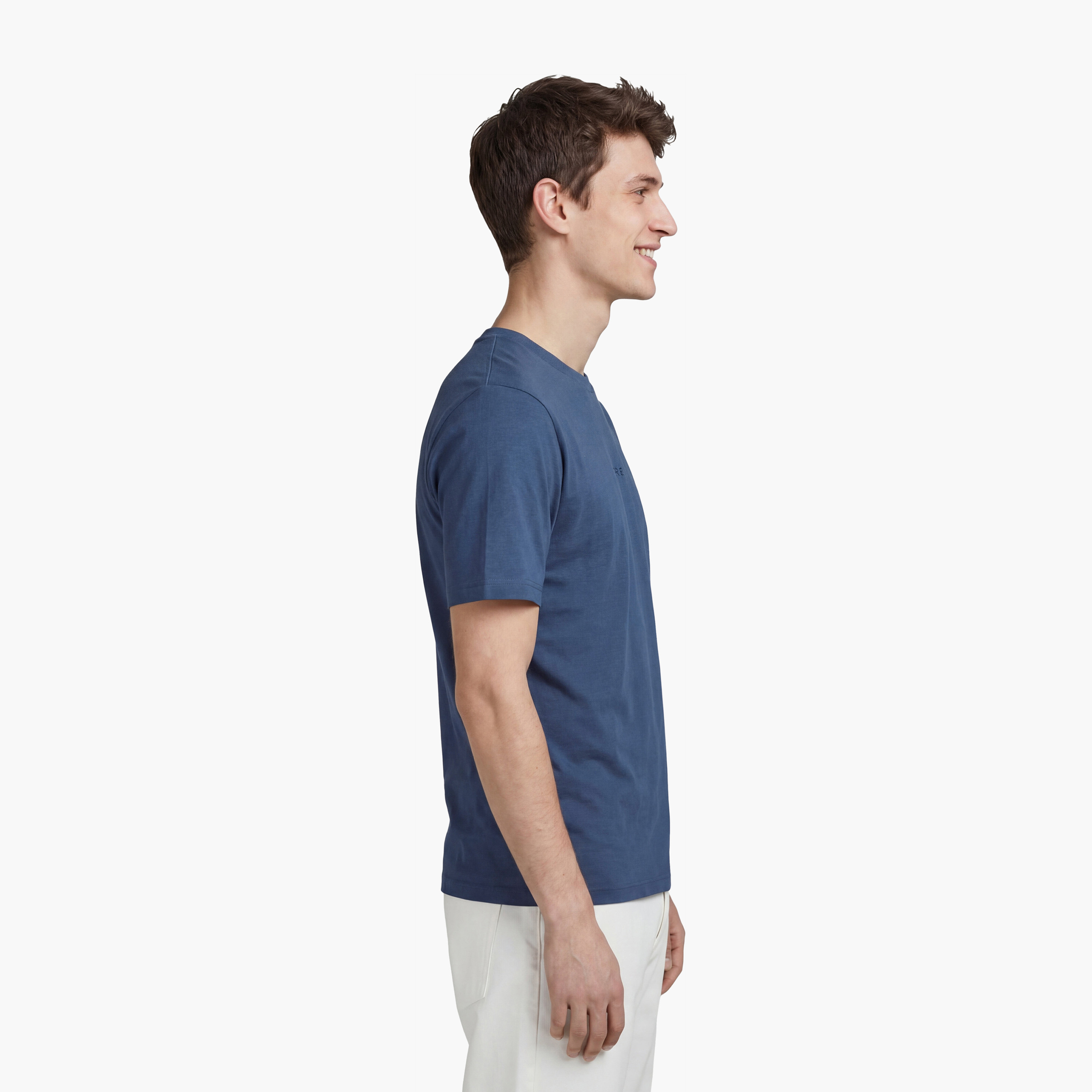 تيشيرت رجالي سادة بياقة دائرية وأكمام قصيرة من جاك ان جونز-men-clothing-tshirtsandpolos-tshirts-image-15