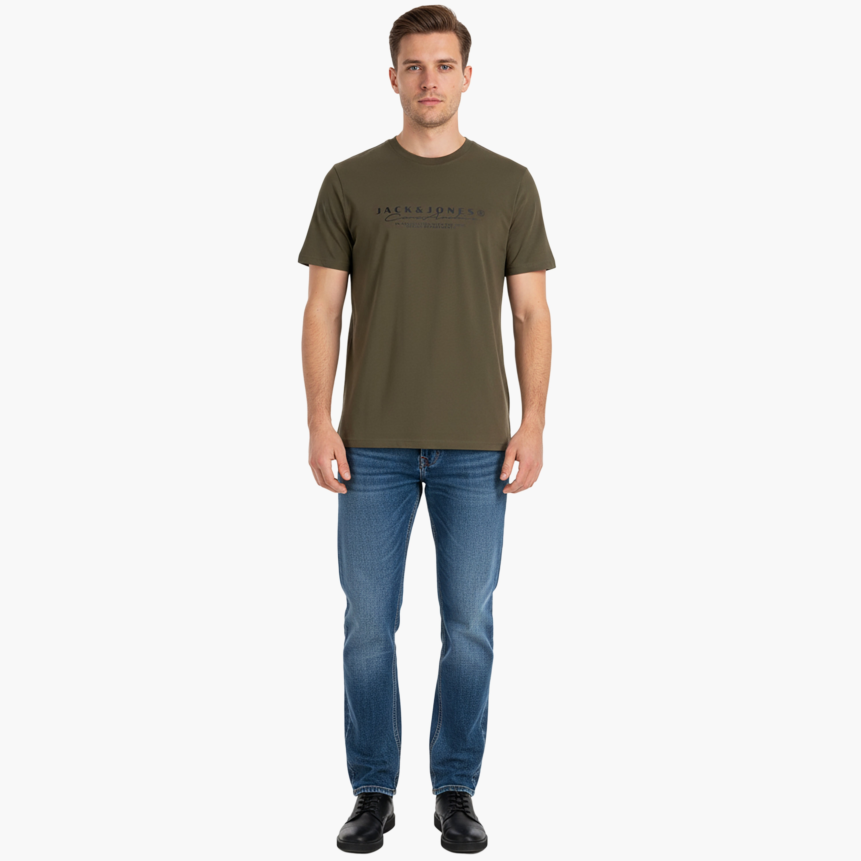 تيشيرت رجالي مطبوع برسومات بياقة دائرية وأكمام قصيرة من جاك آند جونز-men-clothing-tshirtsandpolos-tshirts-image-14