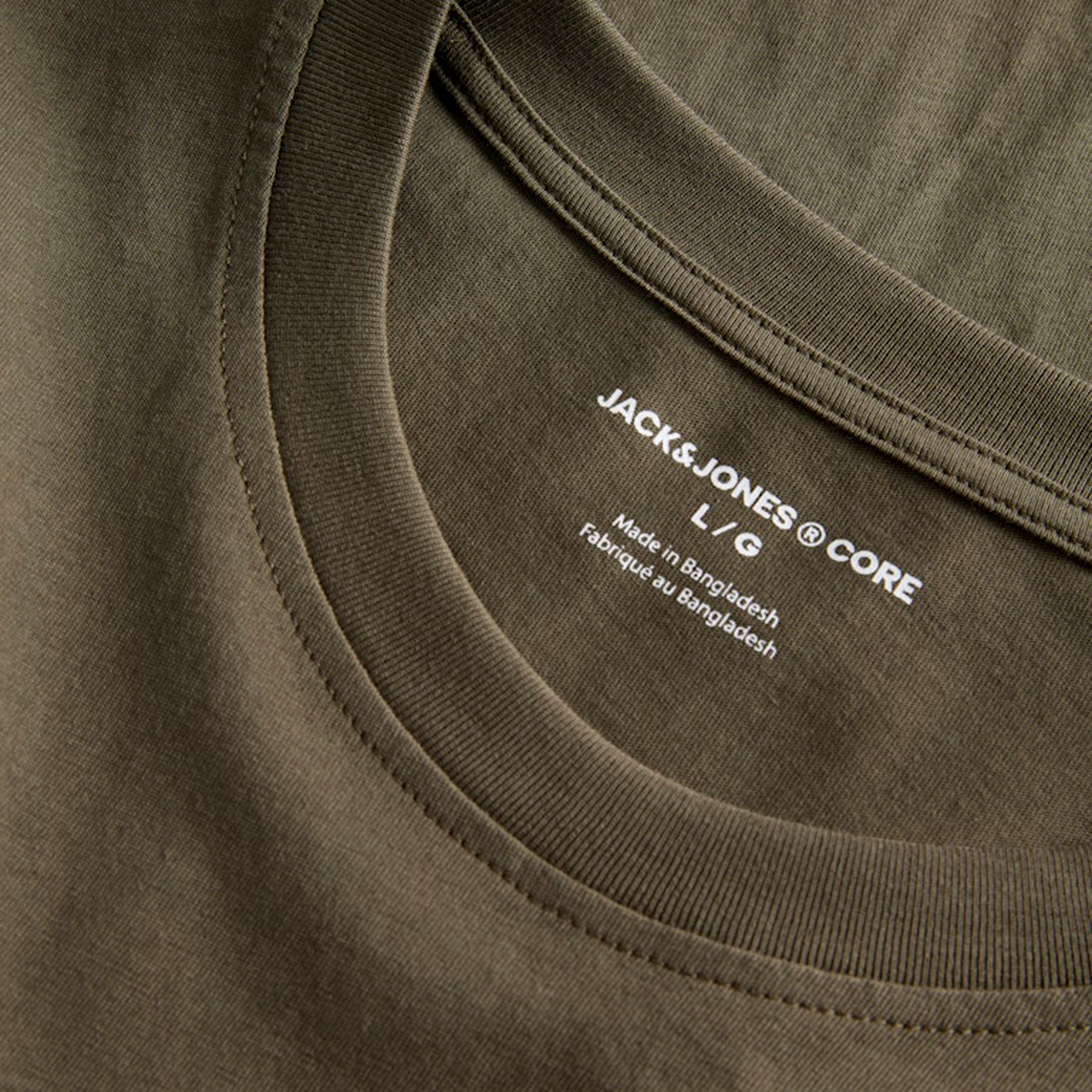 تيشيرت رجالي مطبوع برسومات بياقة دائرية وأكمام قصيرة من جاك آند جونز-men-clothing-tshirtsandpolos-tshirts-image-20