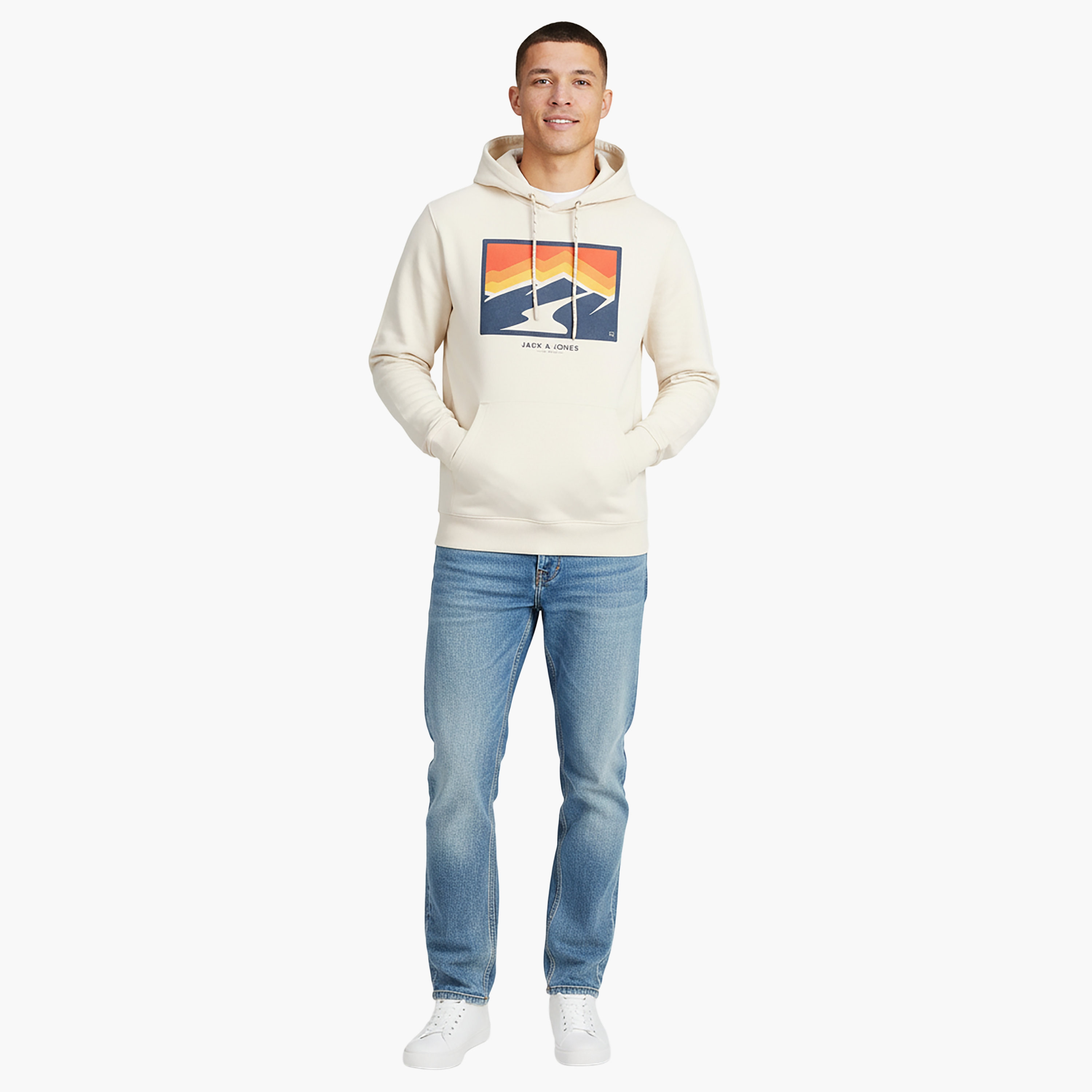 هودي رجالي مطبوع برسومات بأكمام طويلة من جاك آند جونز-men-winterwear-hoodiesandsweatshirts-image-16