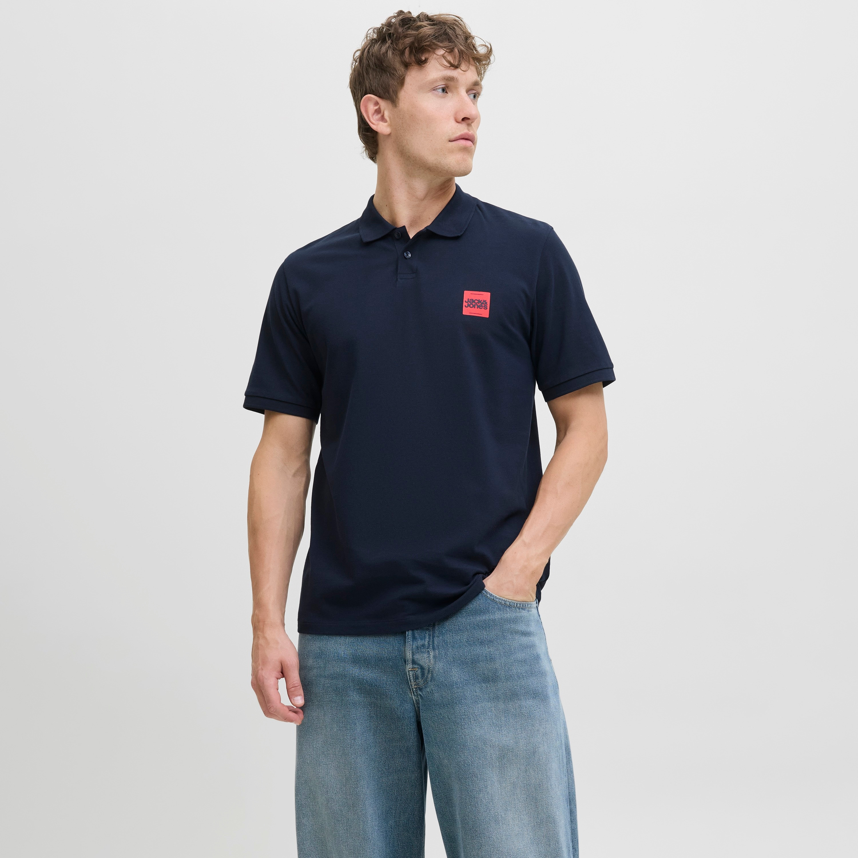 تي شيرت بولو رجالي سادة بياقة وأكمام قصيرة من جاك اند جونز-men-clothing-tshirtsandpolos-polos-image-8