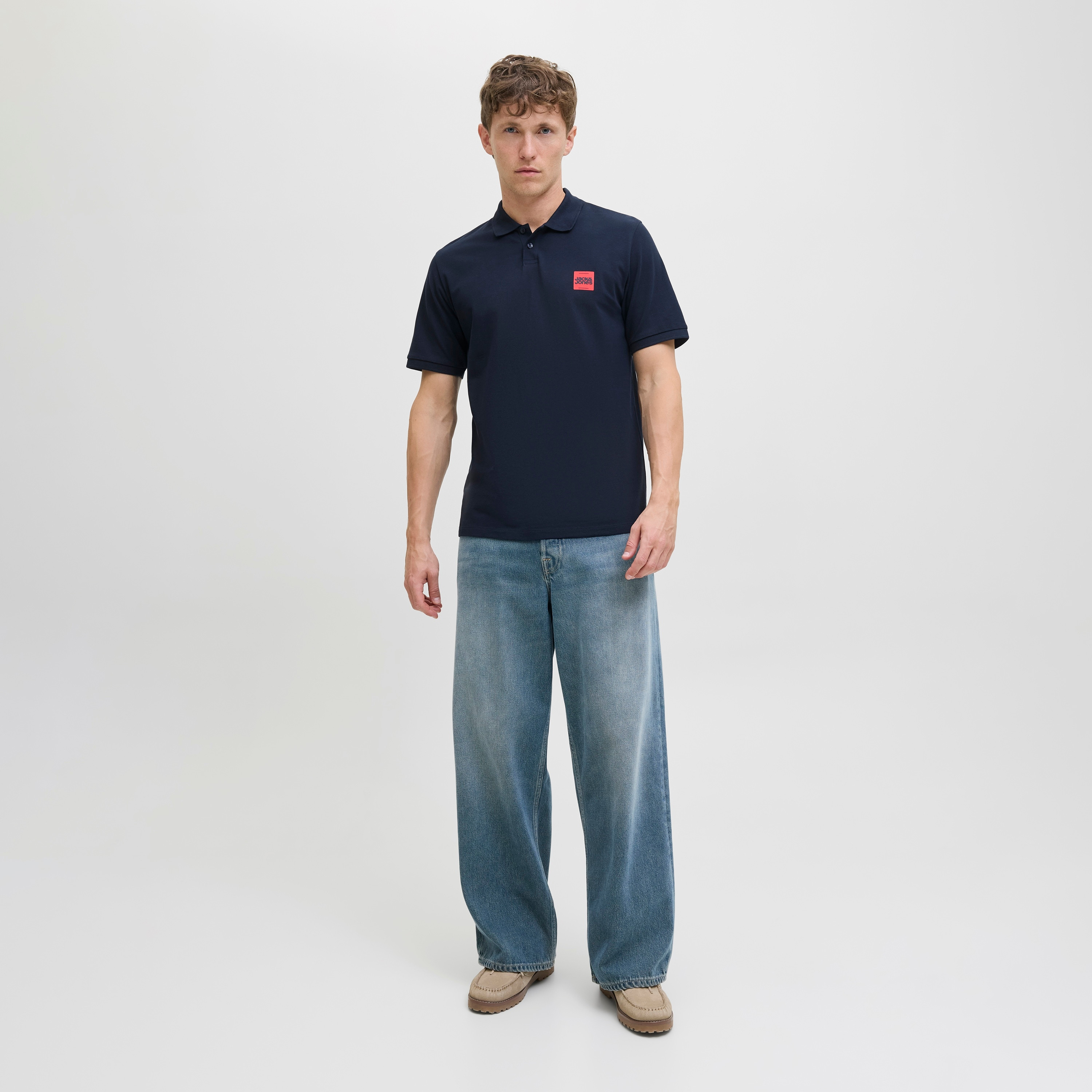 تي شيرت بولو رجالي سادة بياقة وأكمام قصيرة من جاك اند جونز-men-clothing-tshirtsandpolos-polos-image-9