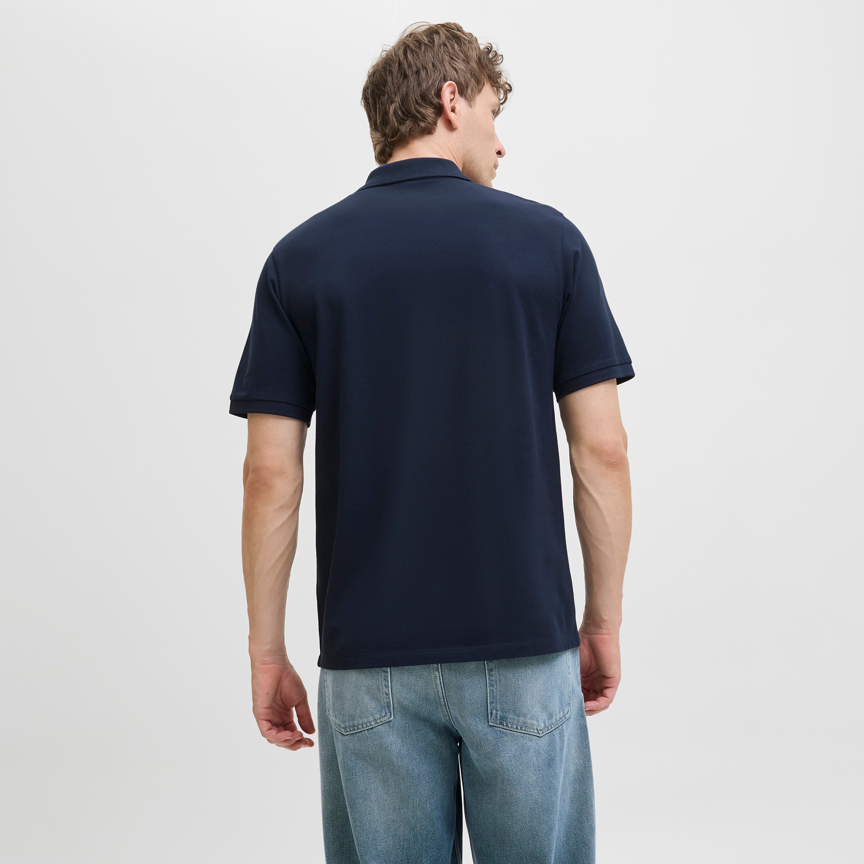 تي شيرت بولو رجالي سادة بياقة وأكمام قصيرة من جاك اند جونز-men-clothing-tshirtsandpolos-polos-image-11