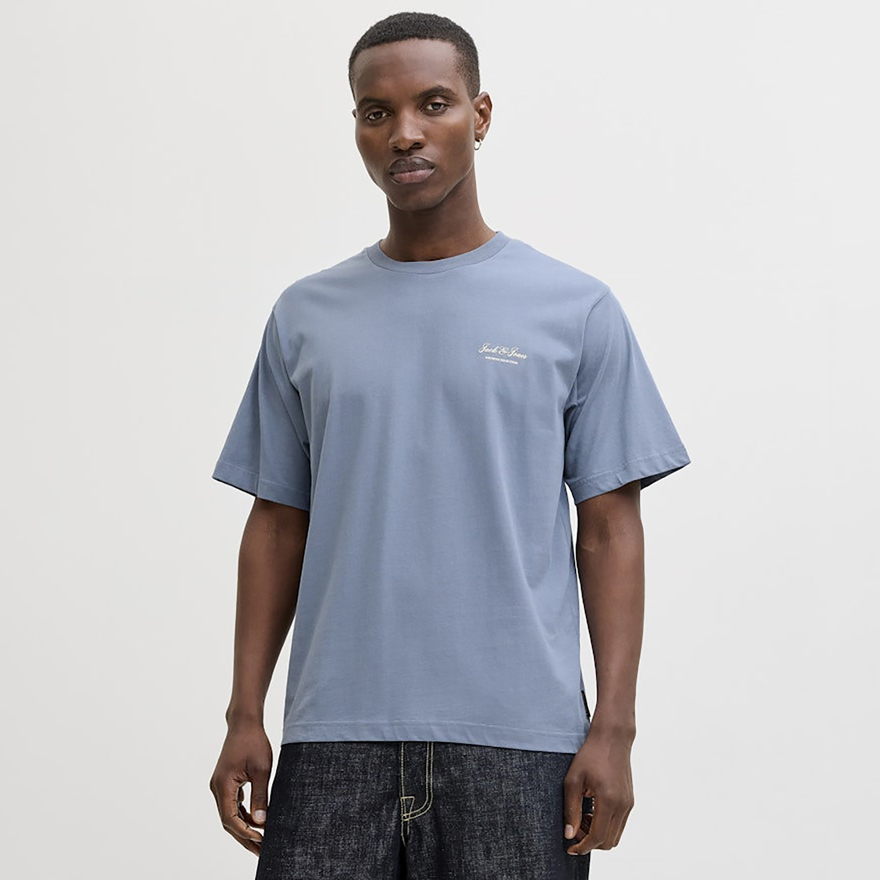 تيشيرت رجالي سادة بياقة دائرية وأكمام قصيرة من جاك ان جونز-men-clothing-tshirtsandpolos-tshirts-image-5