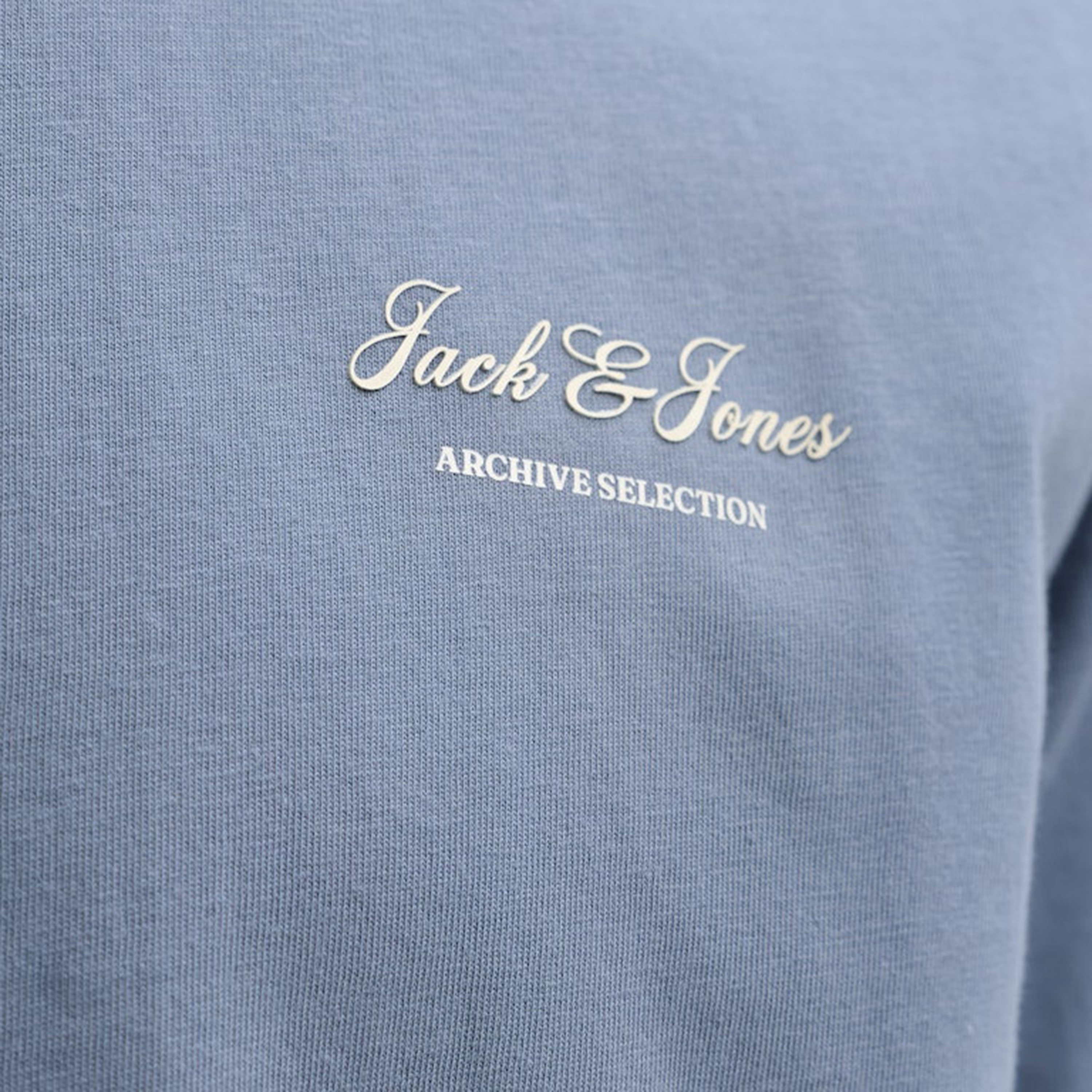 تيشيرت رجالي سادة بياقة دائرية وأكمام قصيرة من جاك ان جونز-men-clothing-tshirtsandpolos-tshirts-image-8