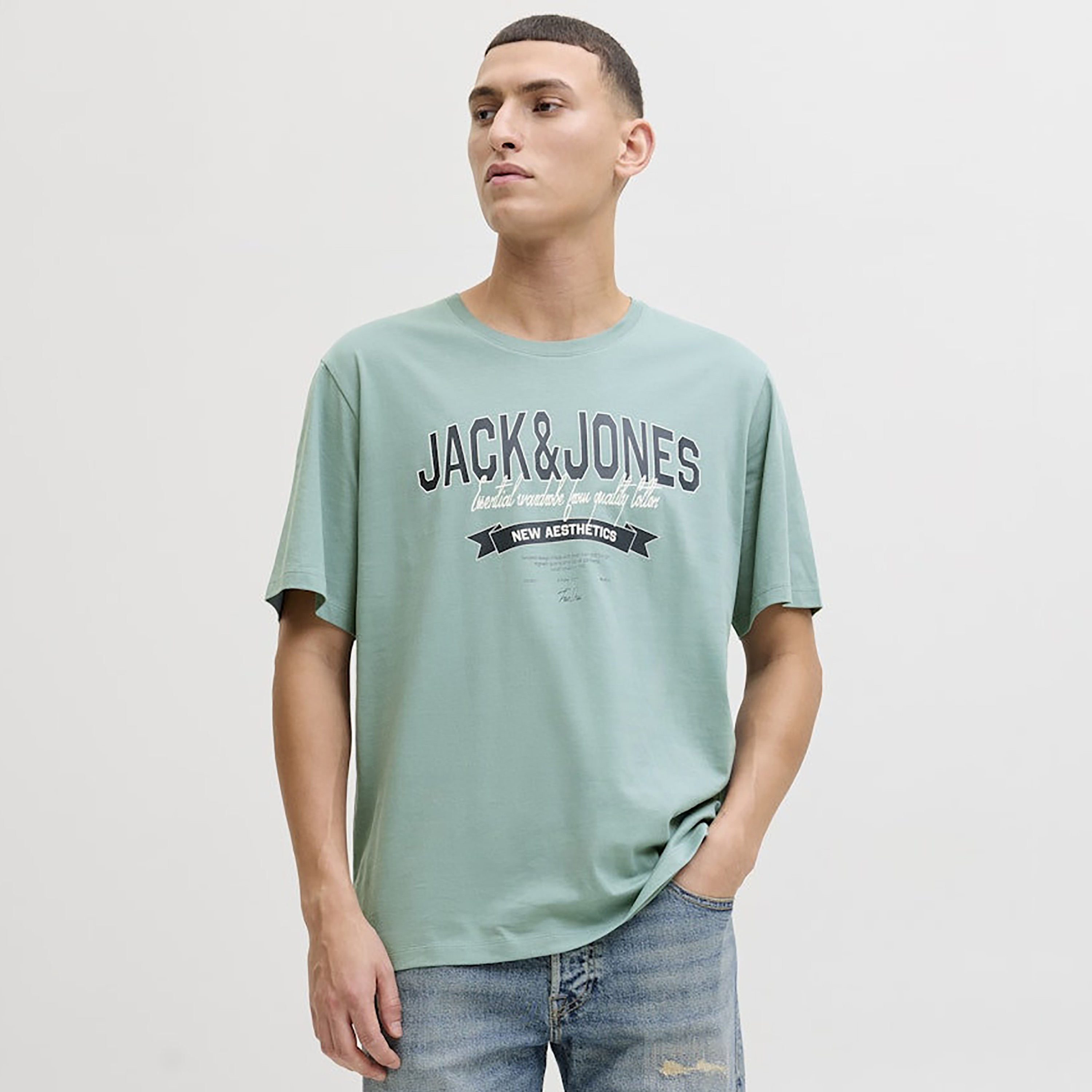 تي شيرت رجالي مطبوع بياقة دائرية وأكمام قصيرة من جاك اند جونز-men-clothing-tshirtsandpolos-tshirts-image-5