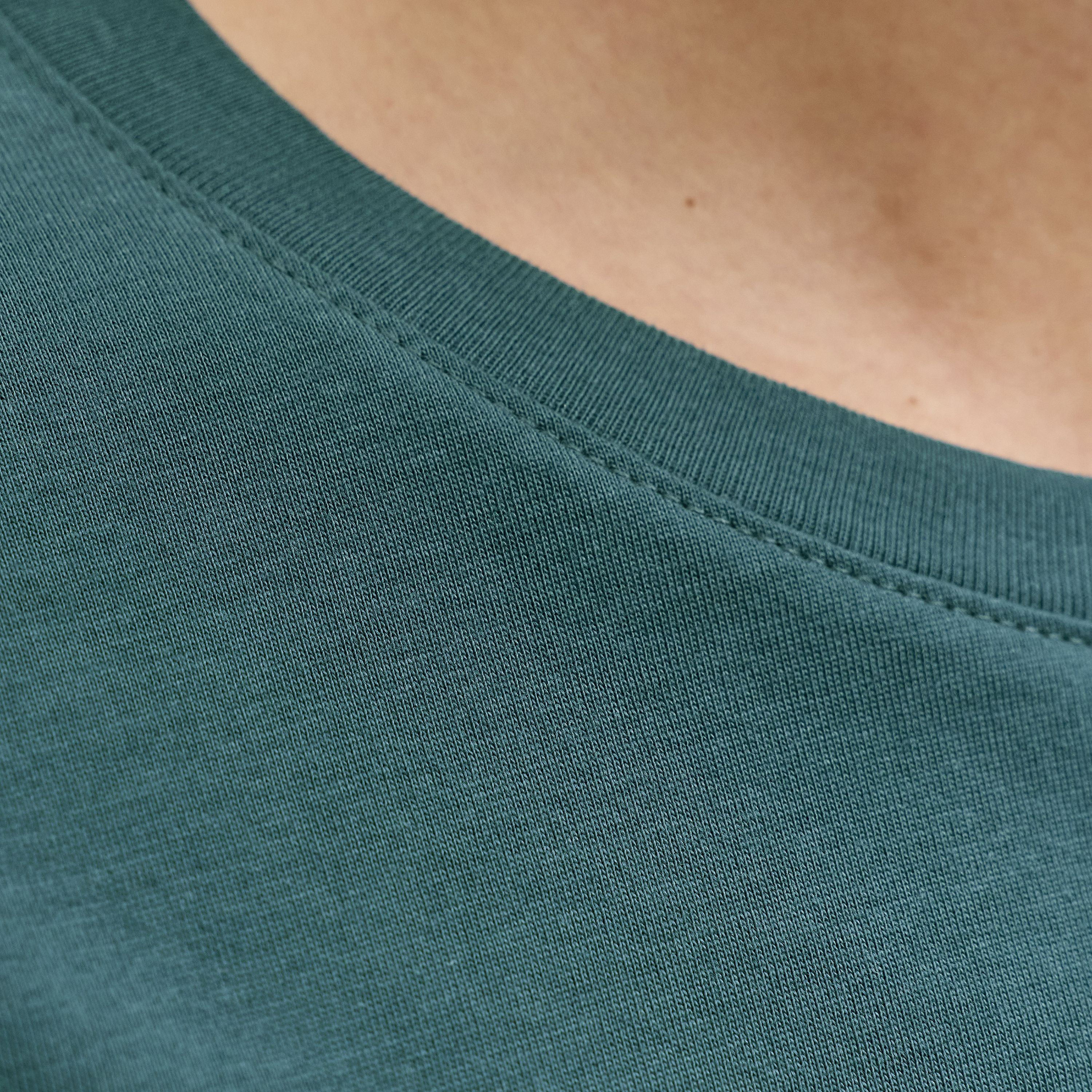 تي شيرت رجالي مطبوع بياقة دائرية وأكمام قصيرة من جاك اند جونز-men-clothing-tshirtsandpolos-tshirts-image-13