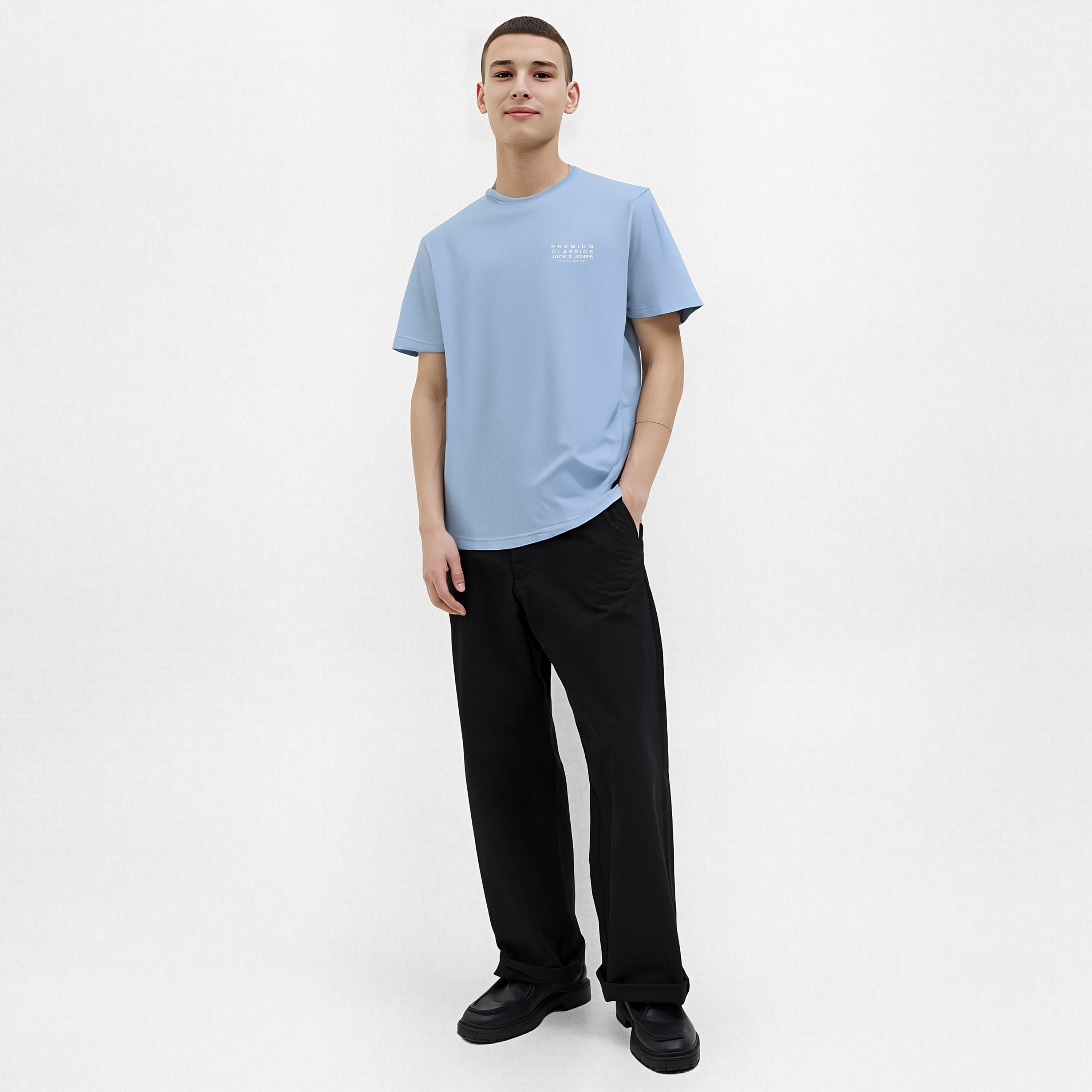 تيشيرت رجالي سادة بياقة دائرية وأكمام قصيرة من جاك ان جونز-men-clothing-tshirtsandpolos-tshirts-image-8