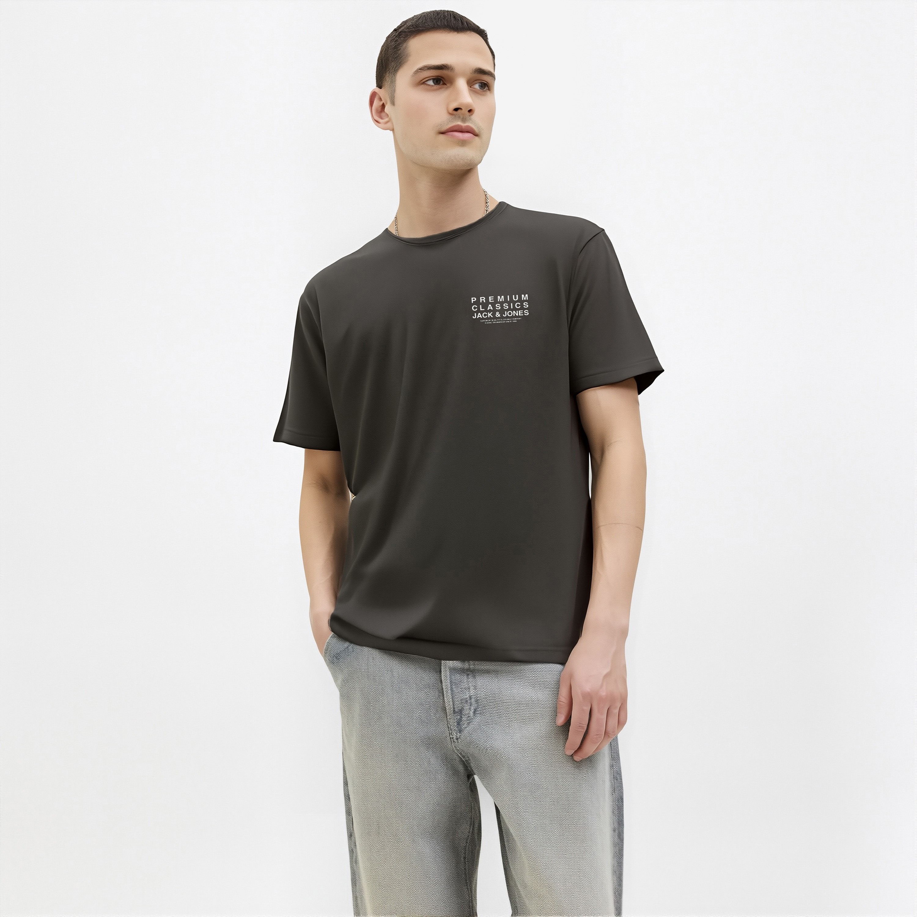 تيشيرت رجالي سادة بياقة دائرية وأكمام قصيرة من جاك ان جونز-men-clothing-tshirtsandpolos-tshirts-image-10