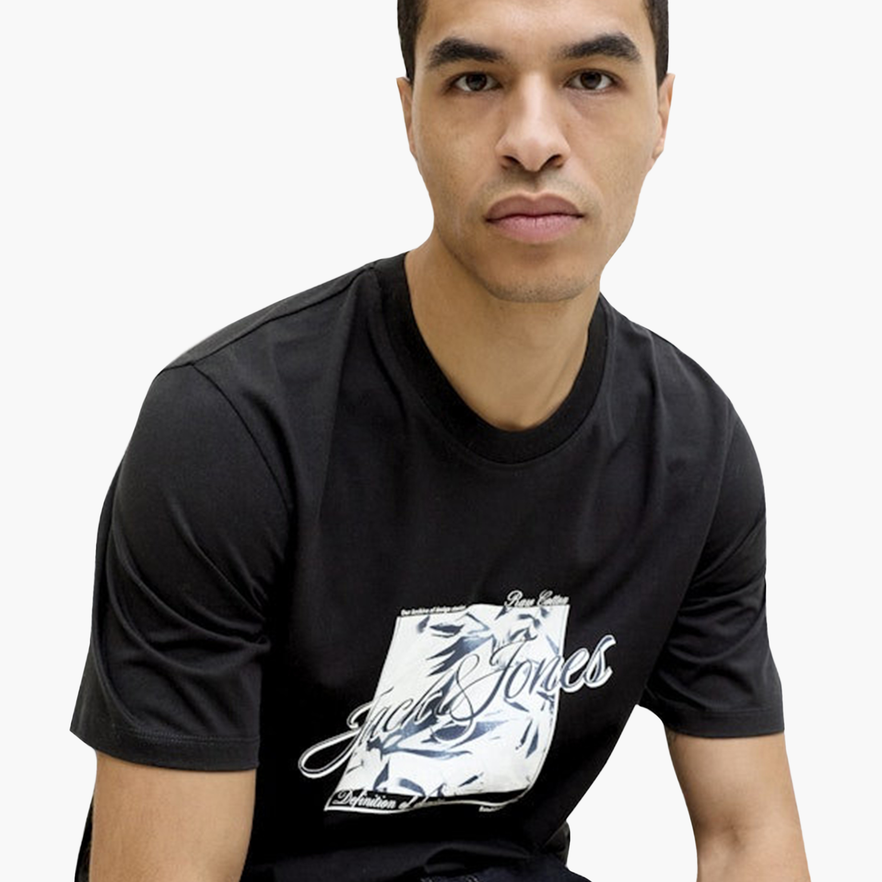 تي شيرت رجالي بأكمام قصيرة ورقبة دائرية ورسومات جرافيكية من جاك اند جونز-men-clothing-tshirtsandpolos-tshirts-image-3