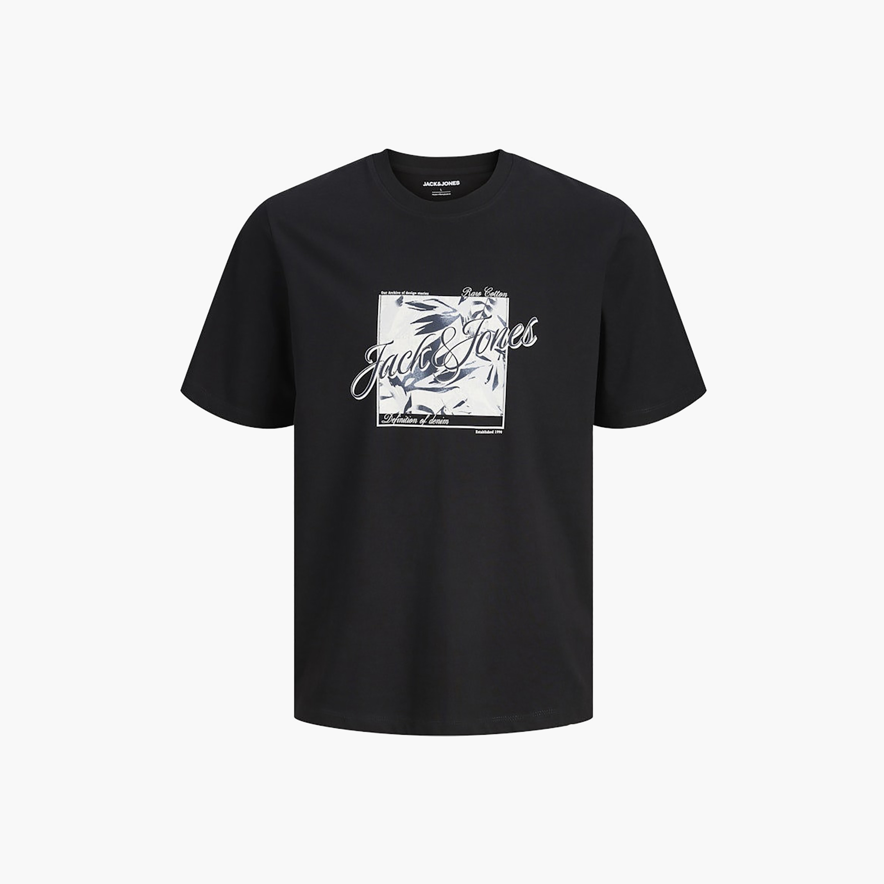 تي شيرت رجالي بأكمام قصيرة ورقبة دائرية ورسومات جرافيكية من جاك اند جونز-men-clothing-tshirtsandpolos-tshirts-image-7
