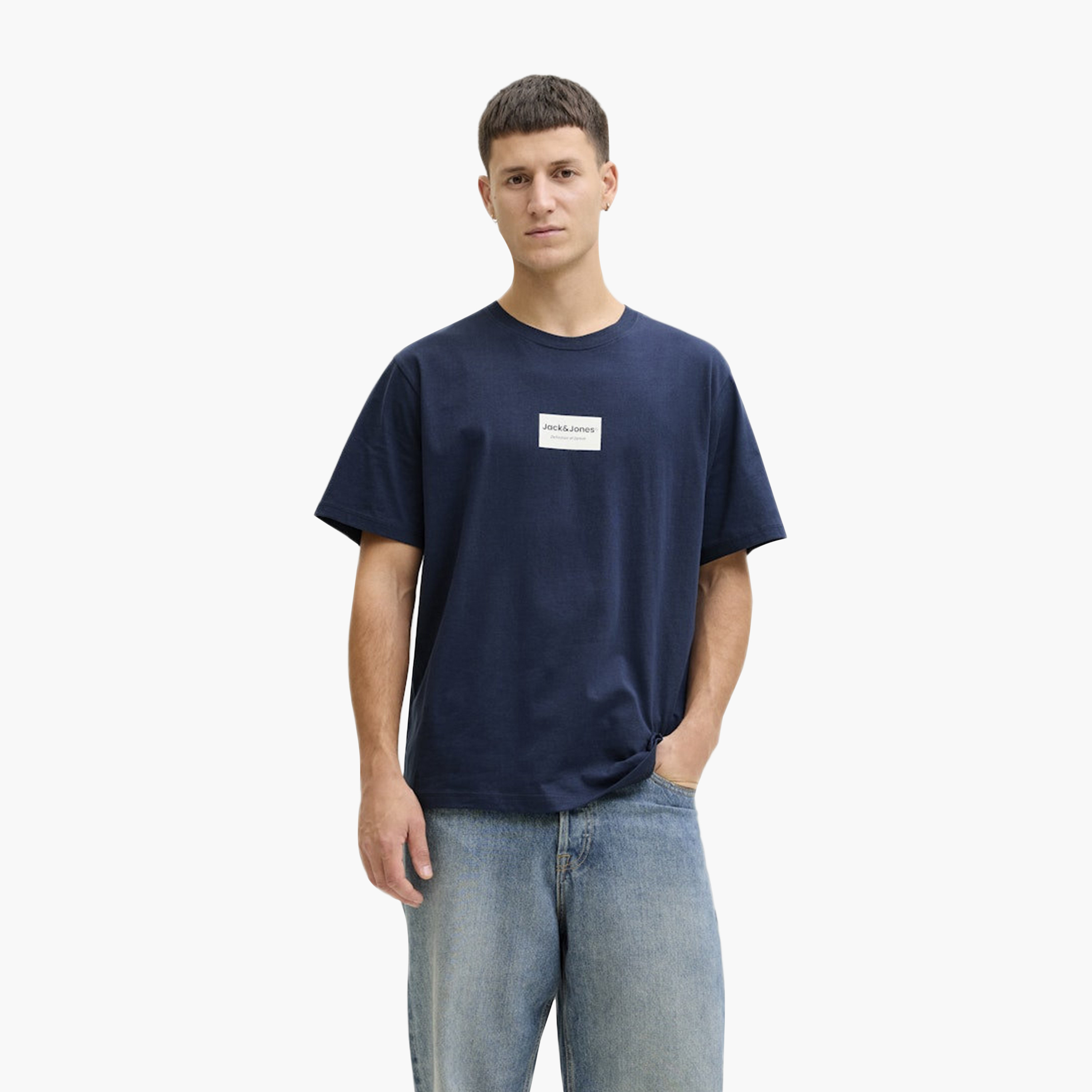 تيشيرت رجالي سادة بياقة دائرية وأكمام قصيرة من جاك ان جونز-men-clothing-tshirtsandpolos-tshirts-image-9