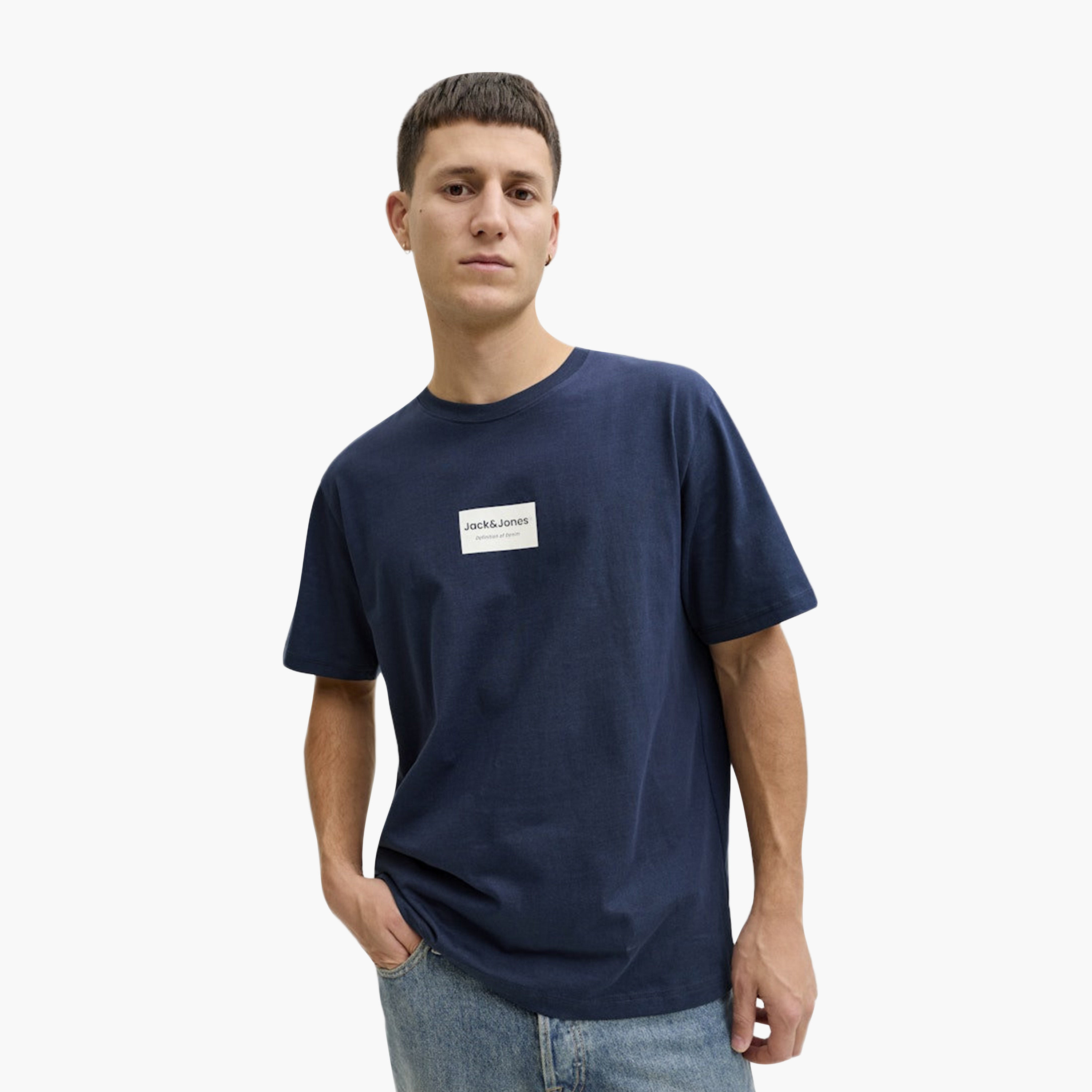 تيشيرت رجالي سادة بياقة دائرية وأكمام قصيرة من جاك ان جونز-men-clothing-tshirtsandpolos-tshirts-image-11
