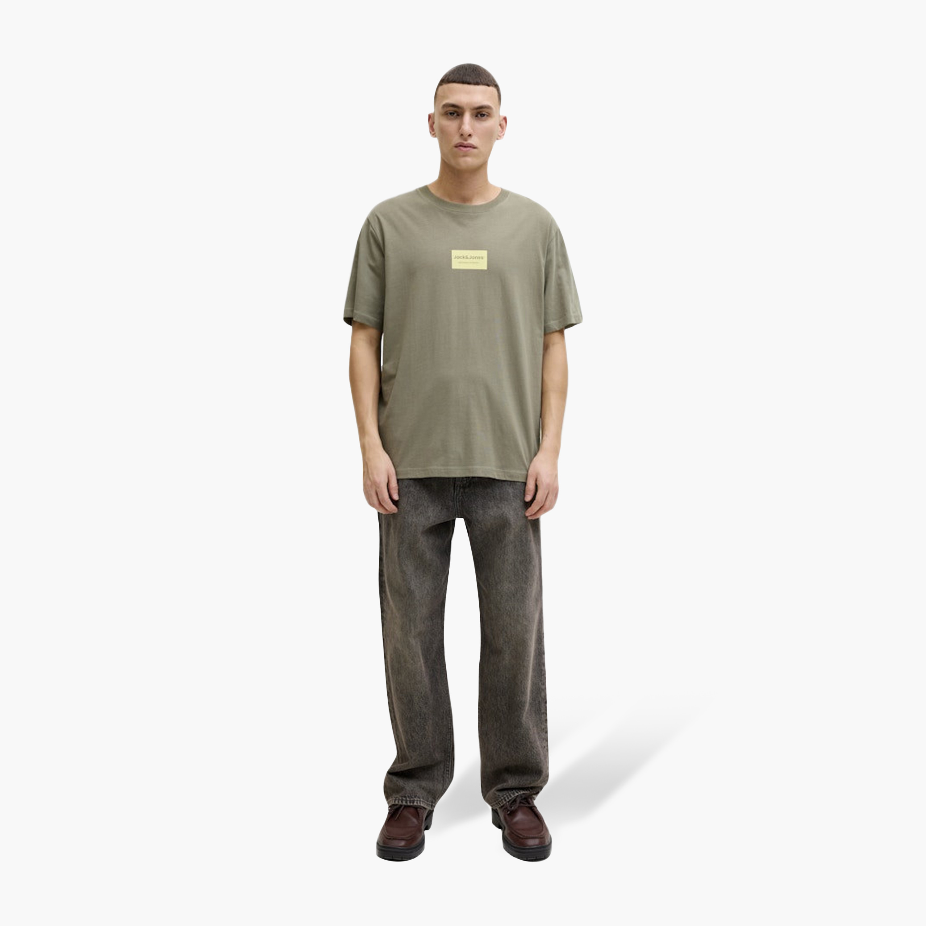 تيشيرت رجالي سادة بياقة دائرية وأكمام قصيرة من جاك ان جونز-men-clothing-tshirtsandpolos-tshirts-image-18