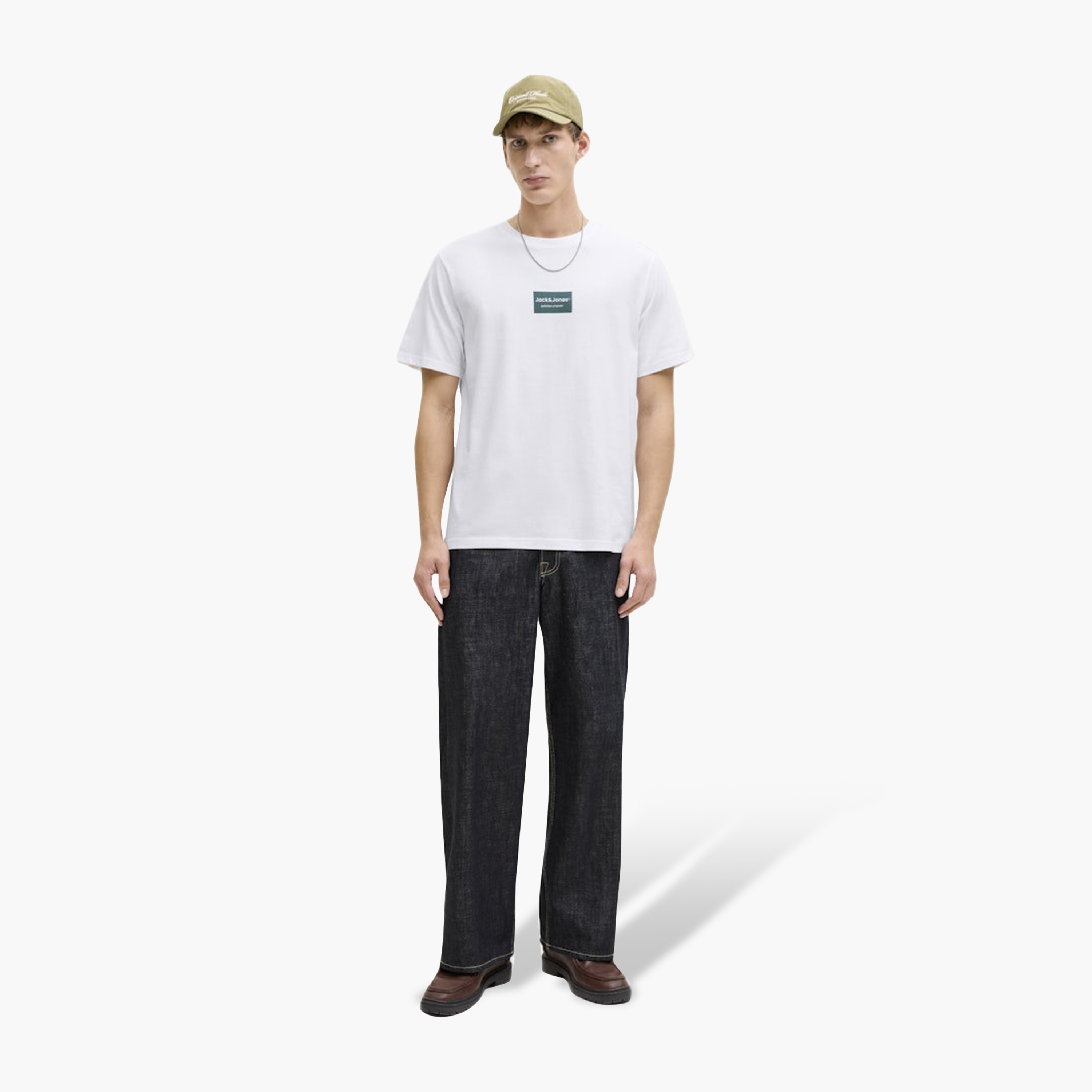 تيشيرت رجالي سادة بياقة دائرية وأكمام قصيرة من جاك ان جونز-men-clothing-tshirtsandpolos-tshirts-image-2