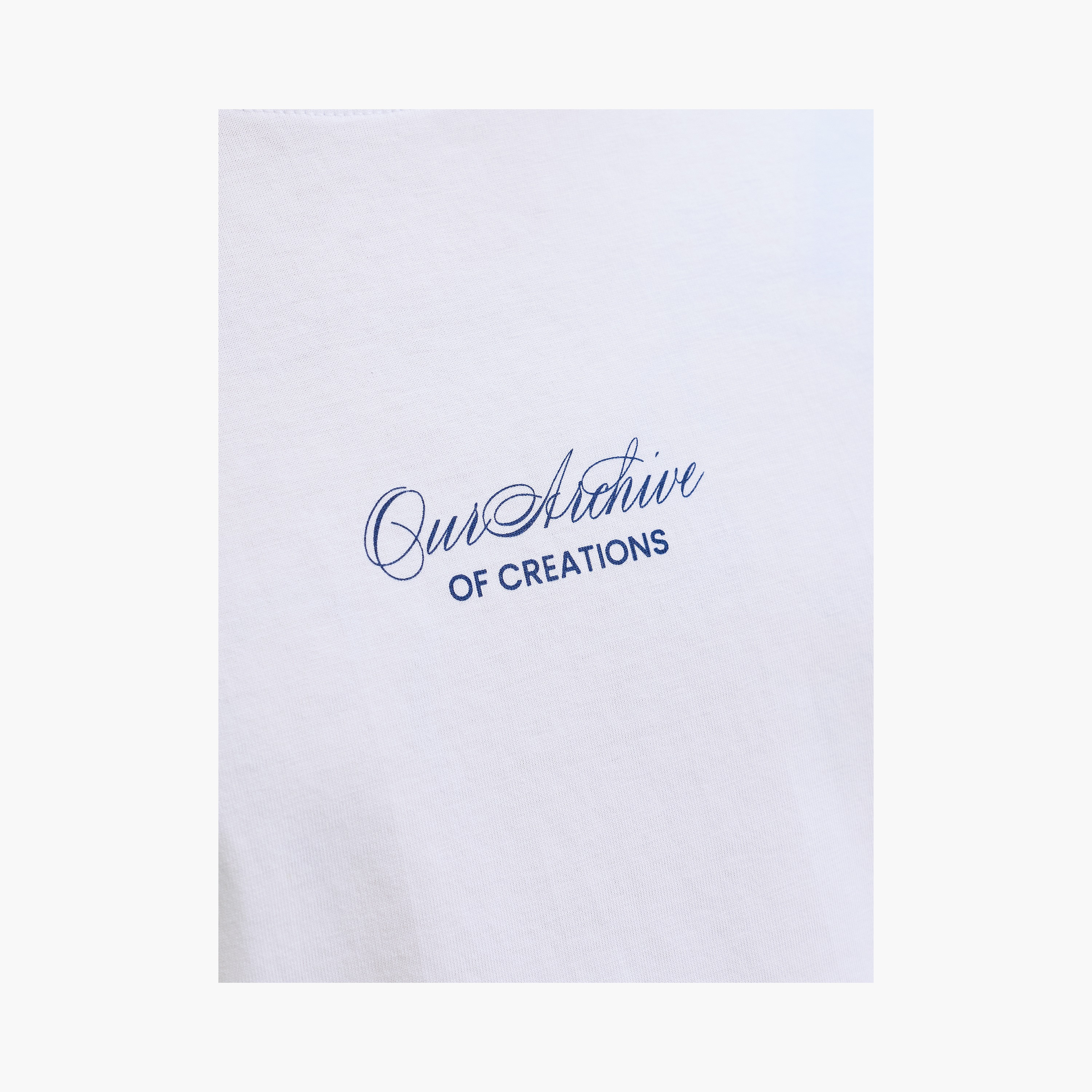 تيشيرت رجالي مطبوع برسومات بياقة دائرية وأكمام قصيرة من جاك ان جونز-men-clothing-tshirtsandpolos-tshirts-image-6