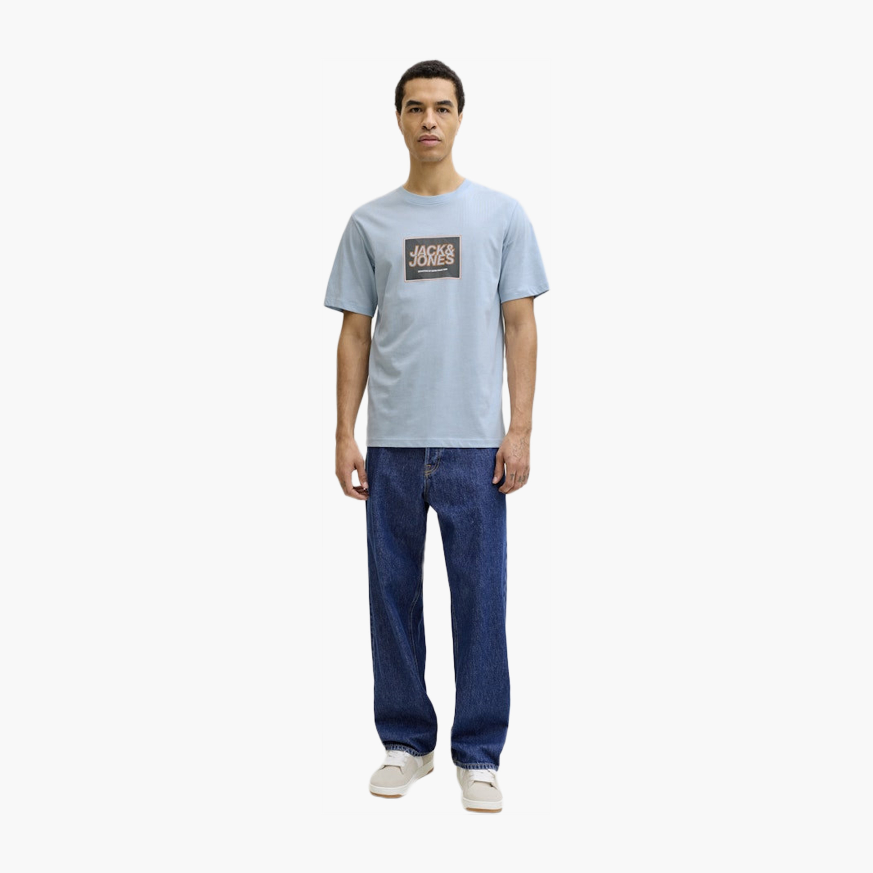 تيشيرت رجالي مطبوع برسومات بياقة دائرية وأكمام قصيرة من جاك ان جونز-men-clothing-tshirtsandpolos-tshirts-image-17