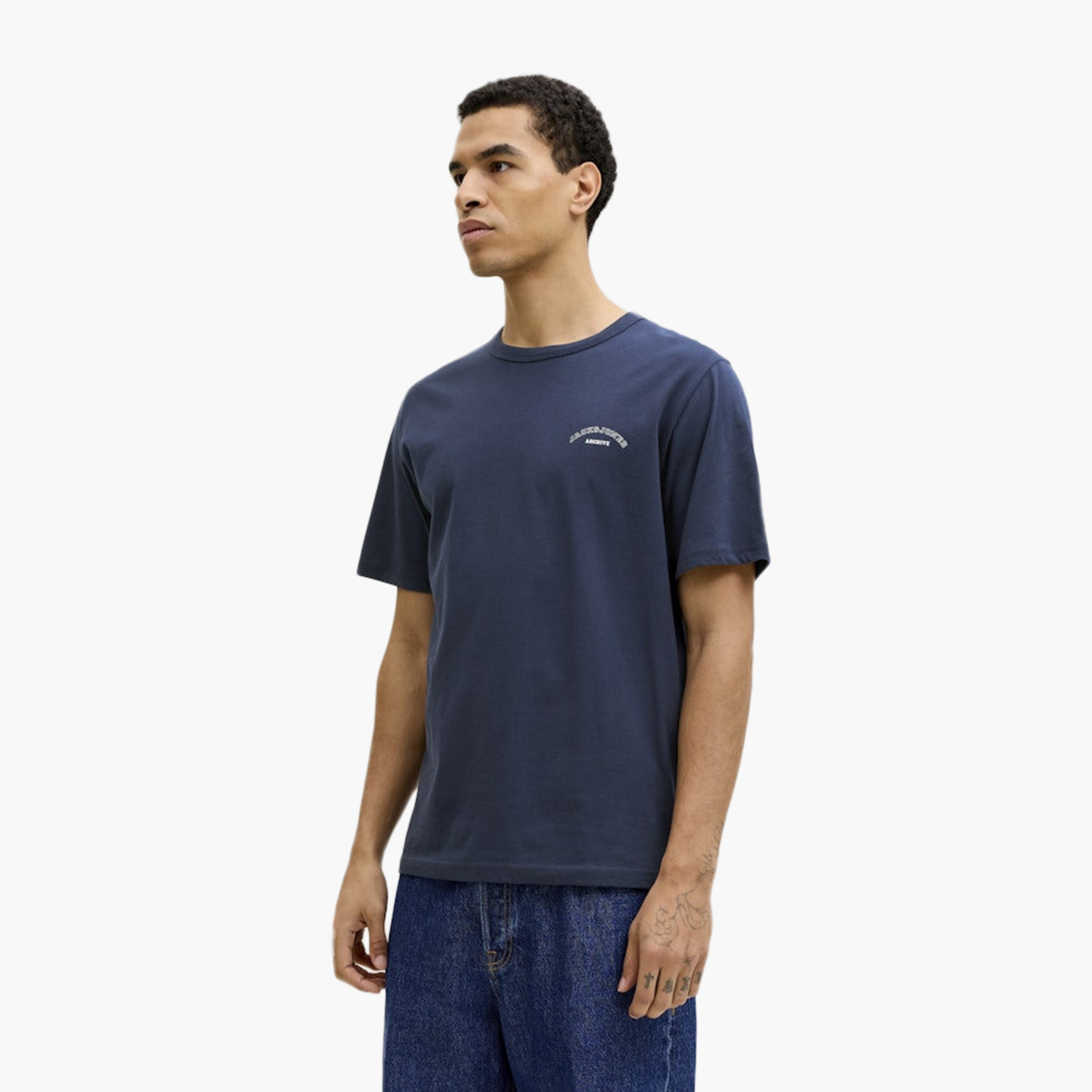 تيشيرت رجالي سادة بياقة دائرية وأكمام قصيرة من جاك ان جونز-men-clothing-tshirtsandpolos-tshirts-image-22
