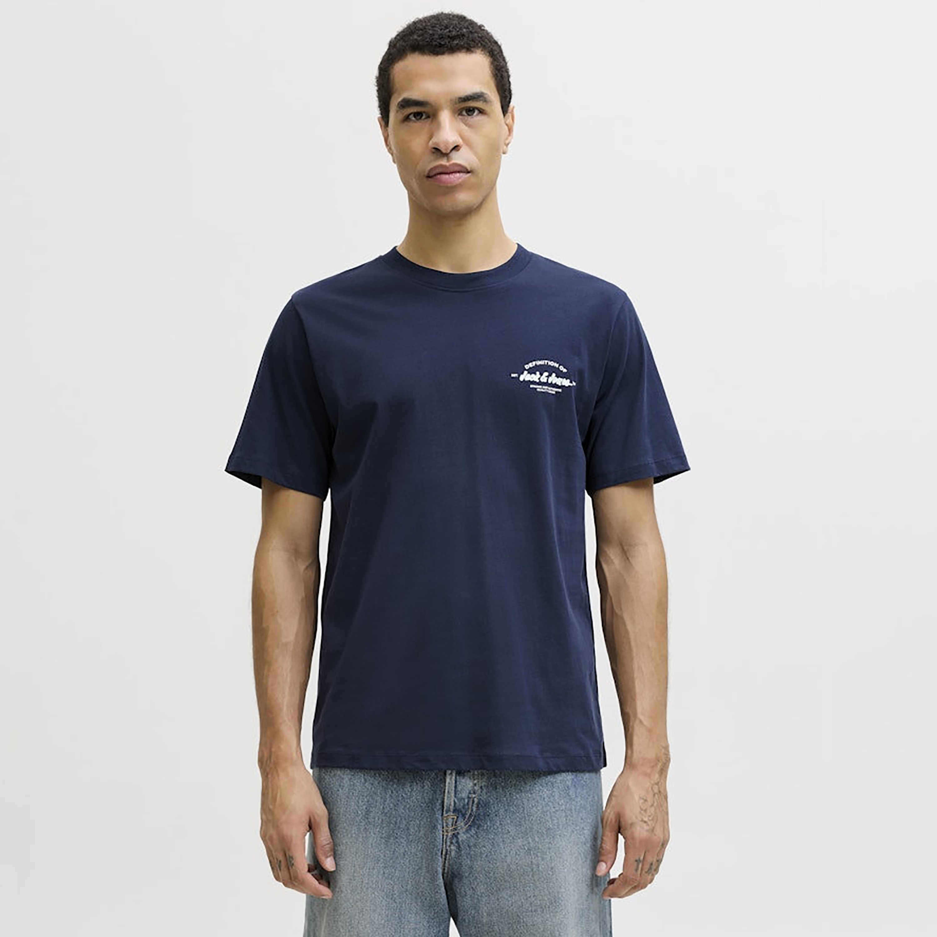 تيشيرت رجالي سادة بياقة دائرية وأكمام قصيرة من جاك ان جونز-men-clothing-tshirtsandpolos-tshirts-image-14