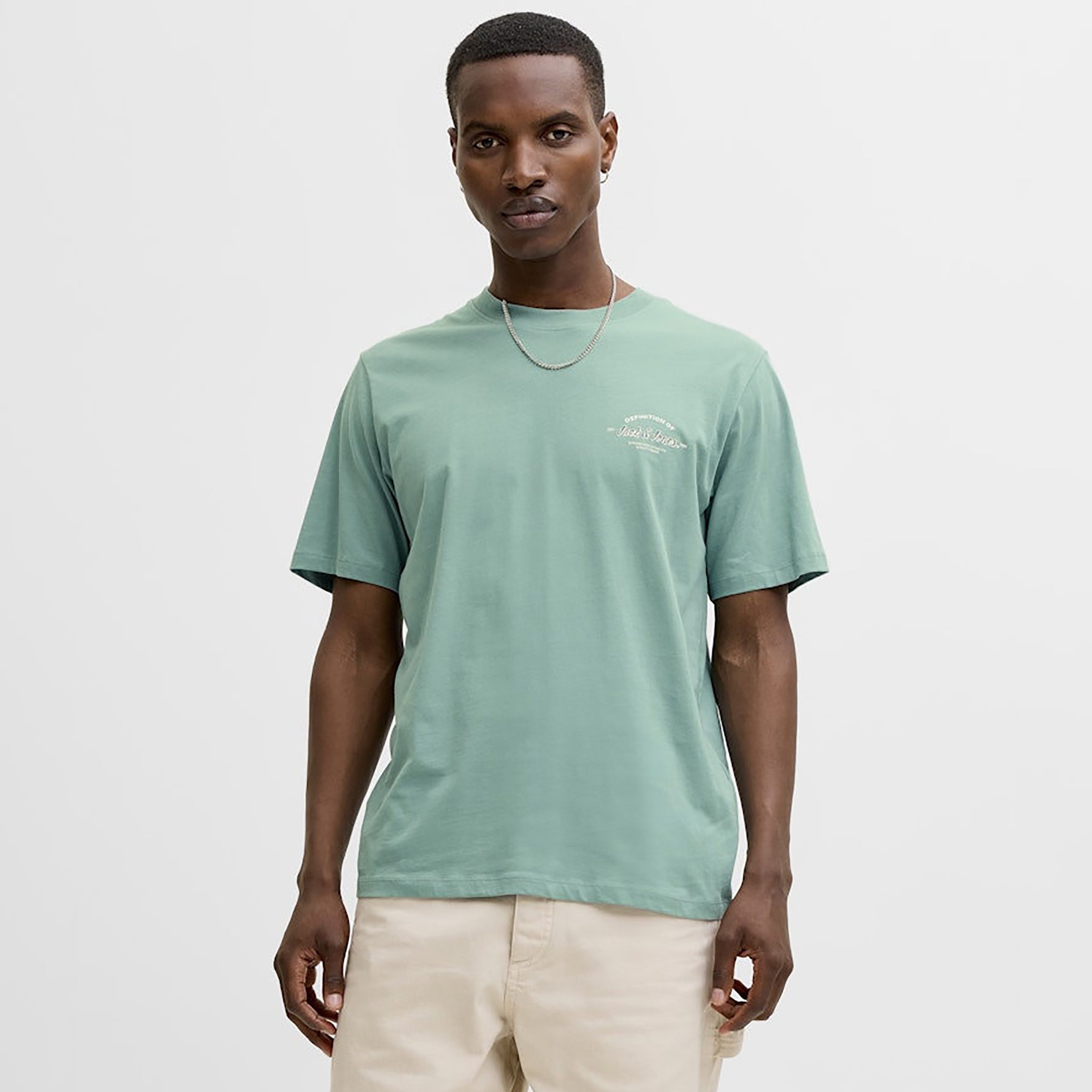 تيشيرت رجالي سادة بياقة دائرية وأكمام قصيرة من جاك ان جونز-men-clothing-tshirtsandpolos-tshirts-image-5
