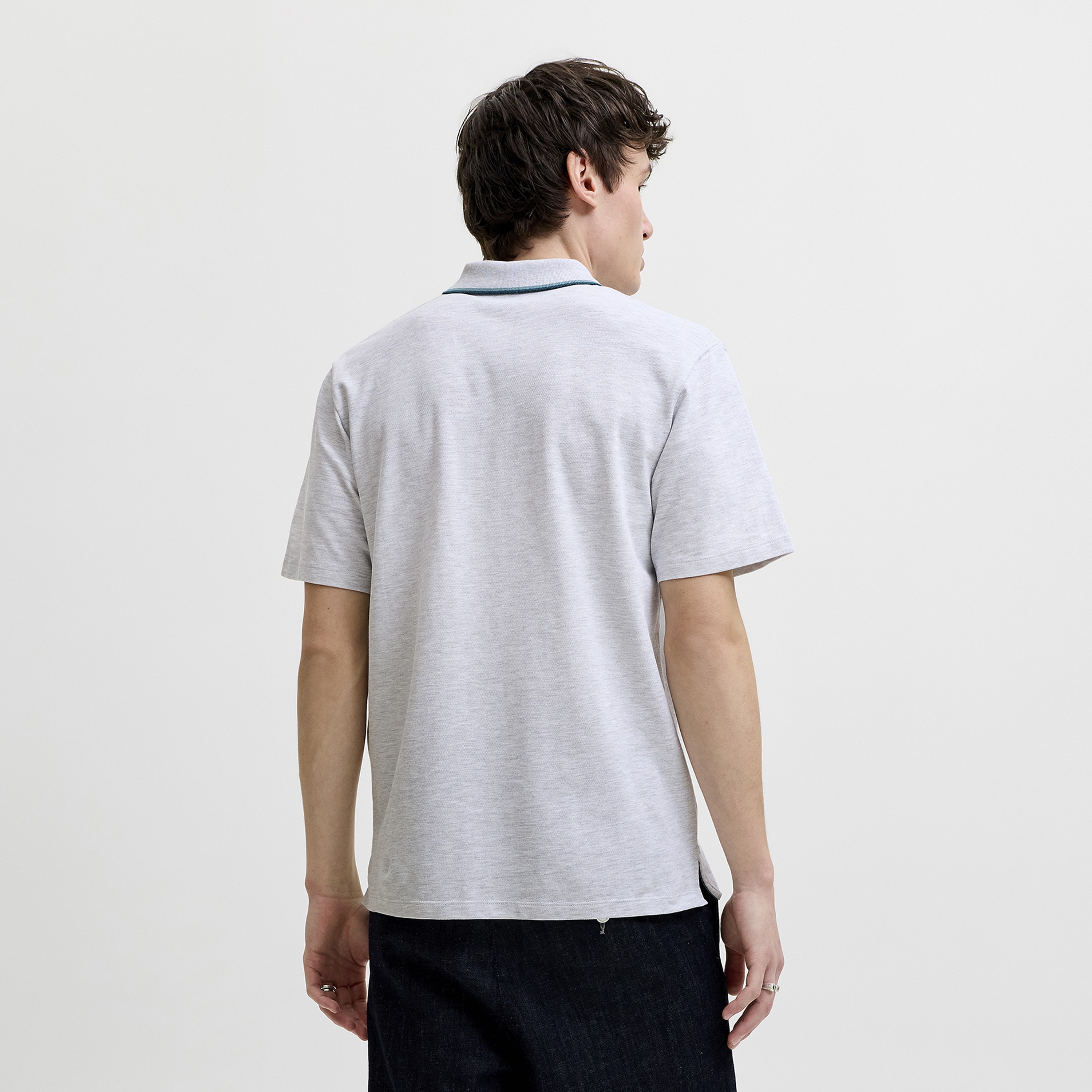 تي شيرت بولو رجالي سادة بياقة وأكمام قصيرة من جاك اند جونز-men-clothing-tshirtsandpolos-polos-image-4
