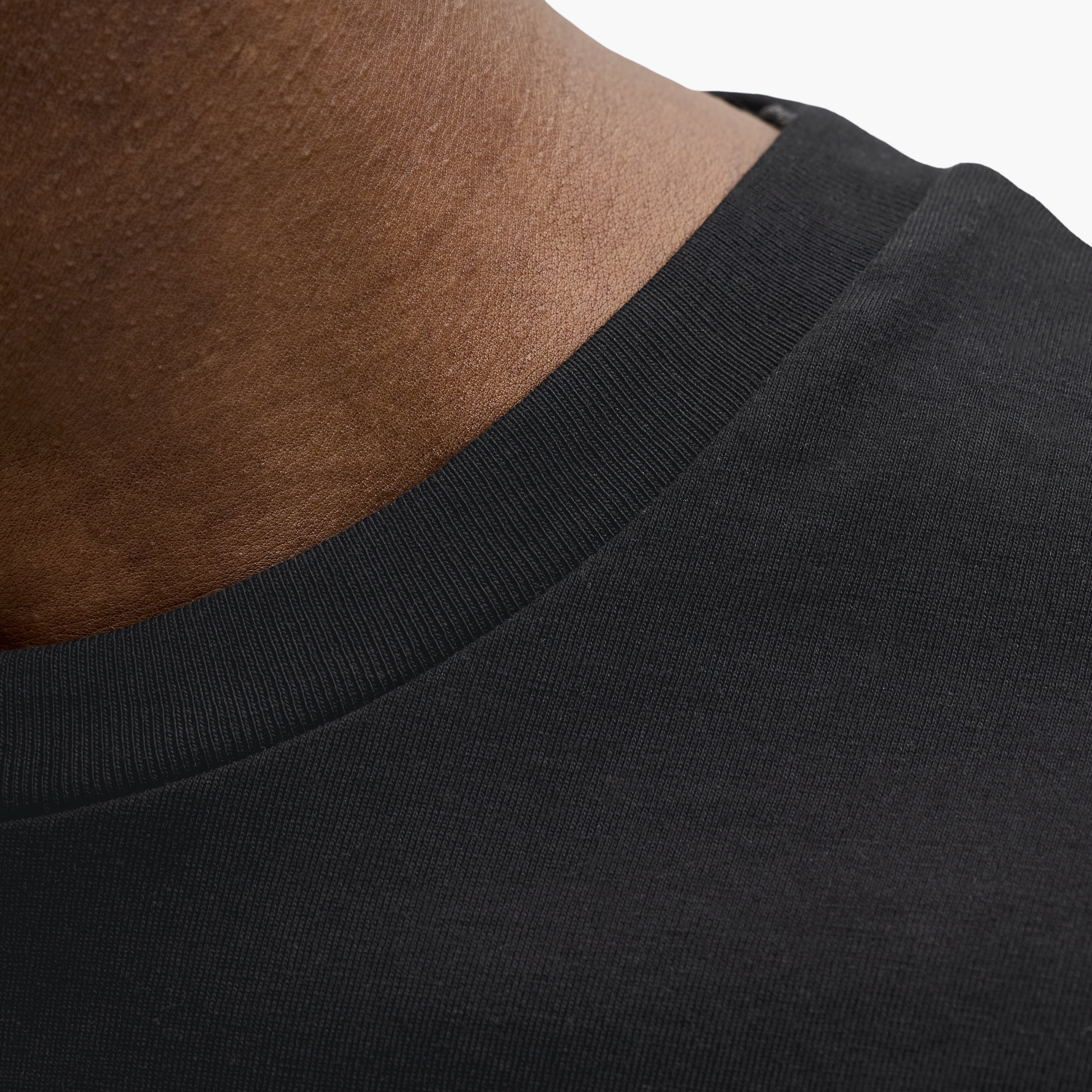تي شيرت رجالي مطبوع بياقة دائرية وأكمام قصيرة من جاك اند جونز-men-clothing-tshirtsandpolos-tshirts-image-5