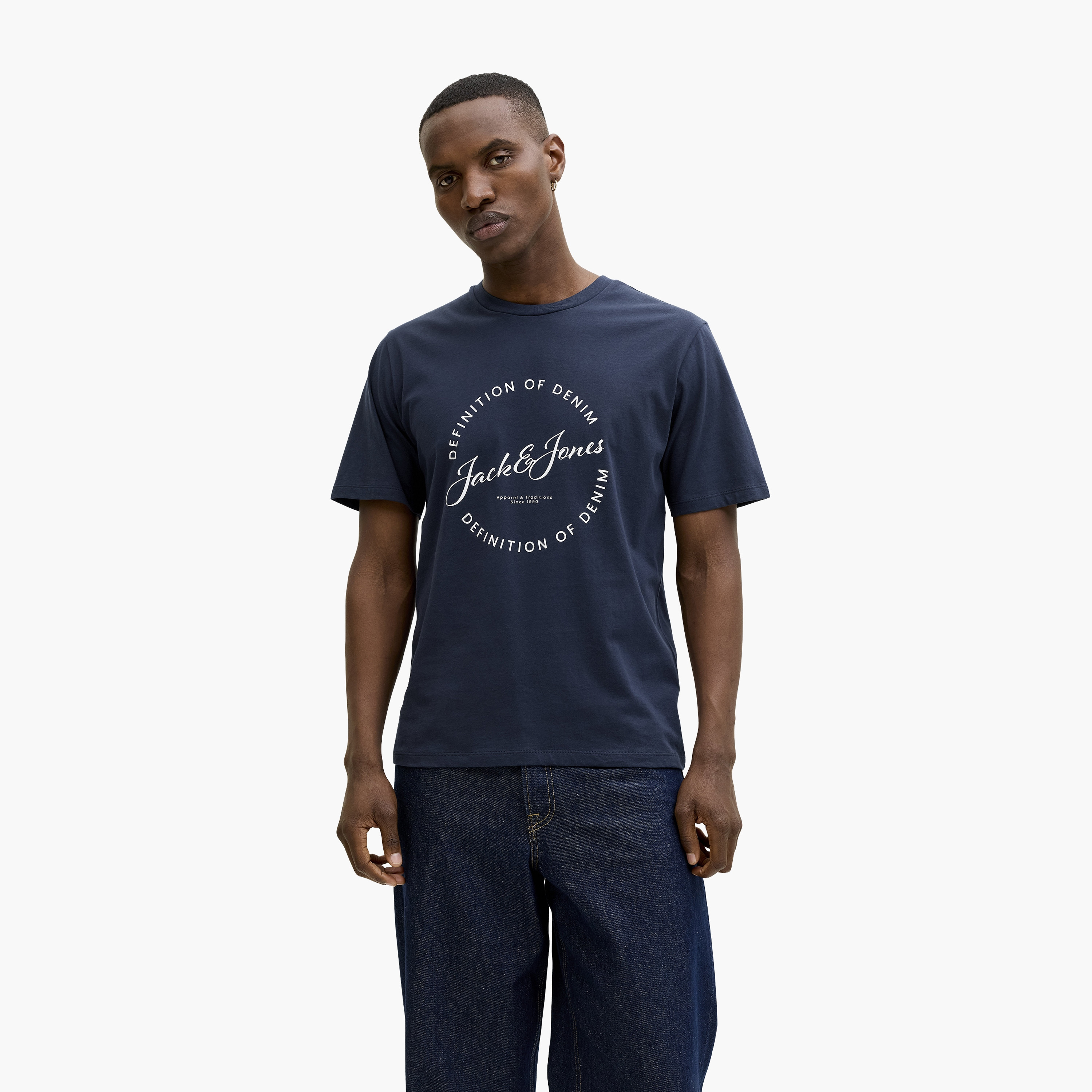 تي شيرت رجالي مطبوع بياقة دائرية وأكمام قصيرة من جاك اند جونز-men-clothing-tshirtsandpolos-tshirts-image-18