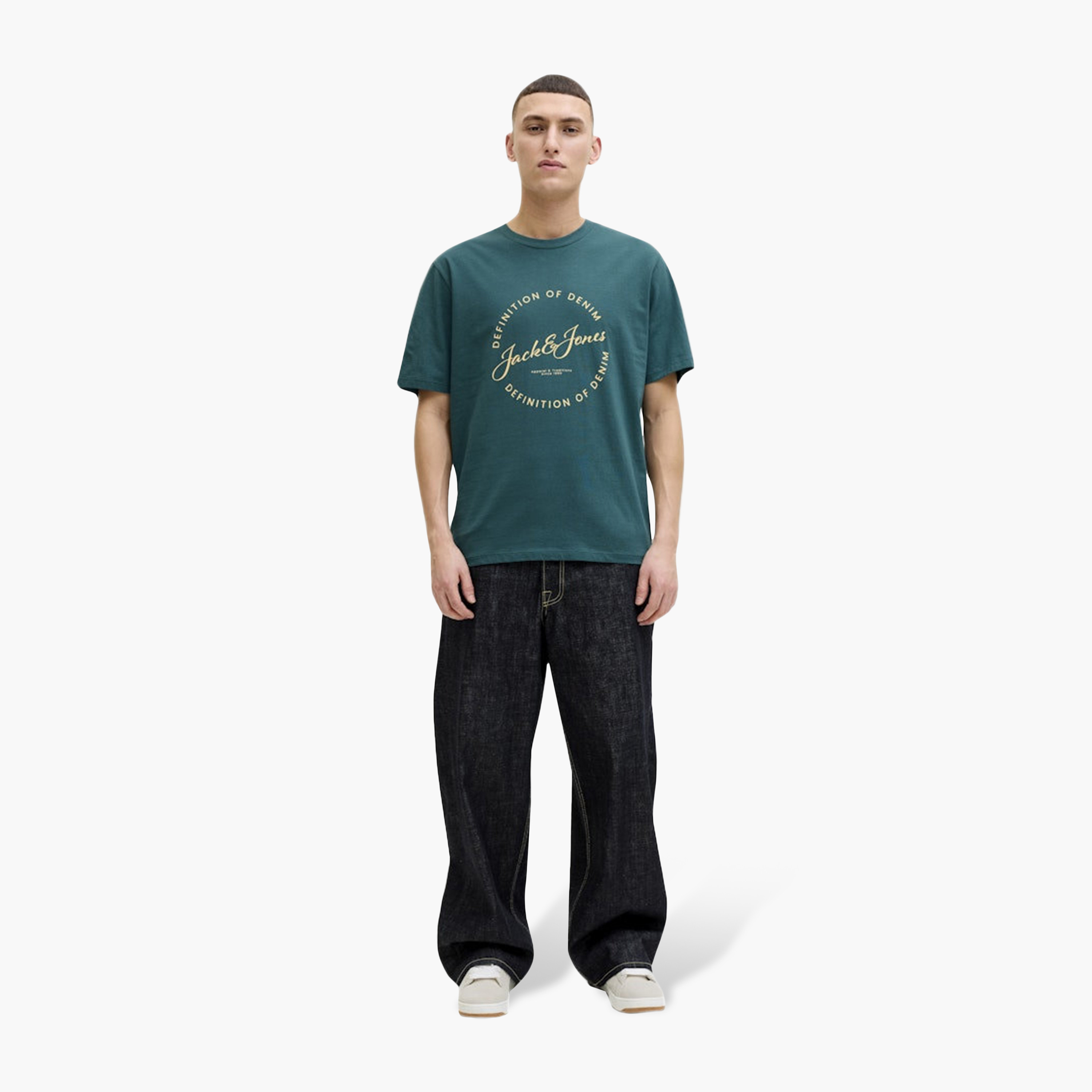 تي شيرت رجالي مطبوع بياقة دائرية وأكمام قصيرة من جاك اند جونز-men-clothing-tshirtsandpolos-tshirts-image-30