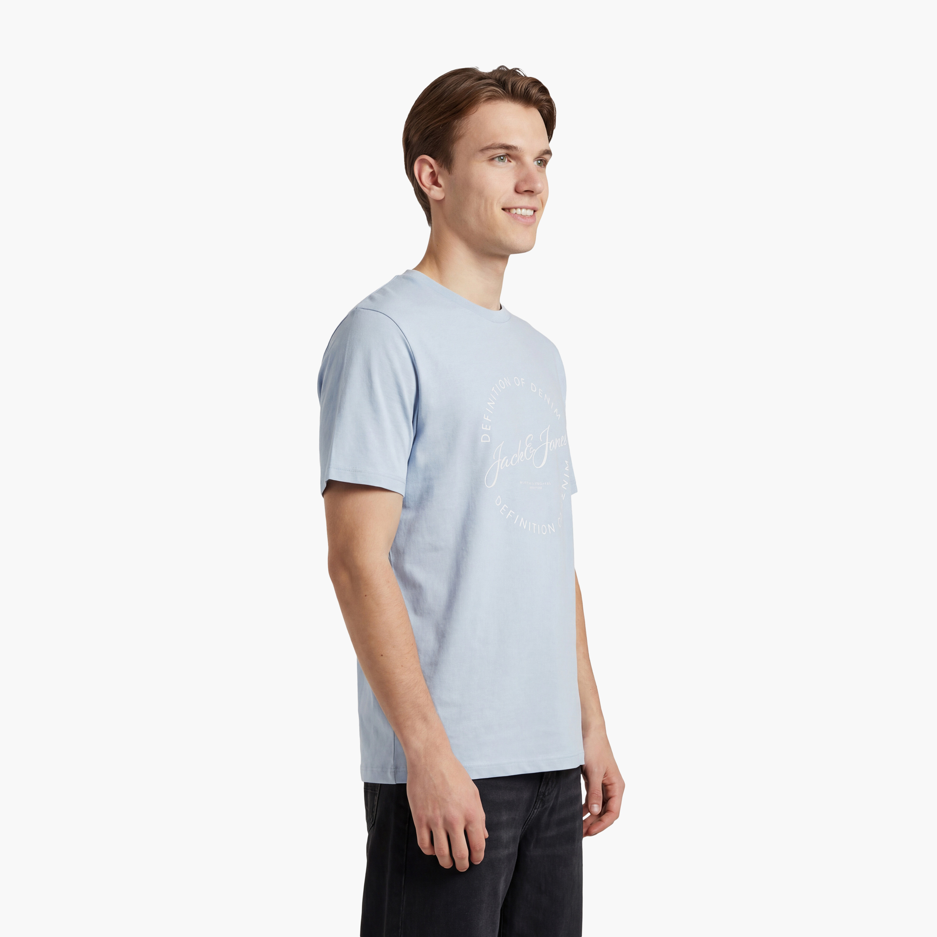 تي شيرت رجالي مطبوع بياقة دائرية وأكمام قصيرة من جاك اند جونز-men-clothing-tshirtsandpolos-tshirts-image-14