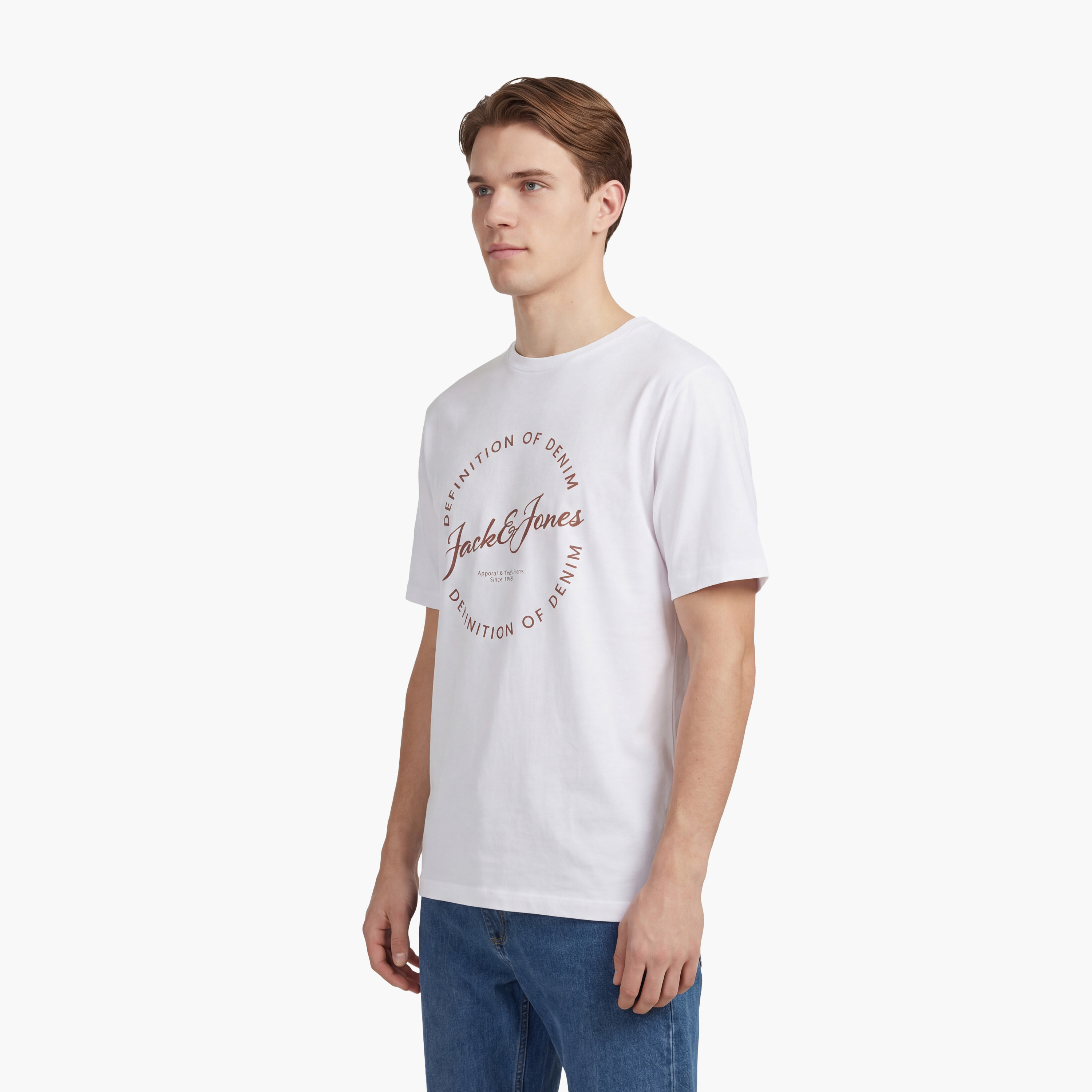 تي شيرت رجالي مطبوع بياقة دائرية وأكمام قصيرة من جاك اند جونز-men-clothing-tshirtsandpolos-tshirts-image-10