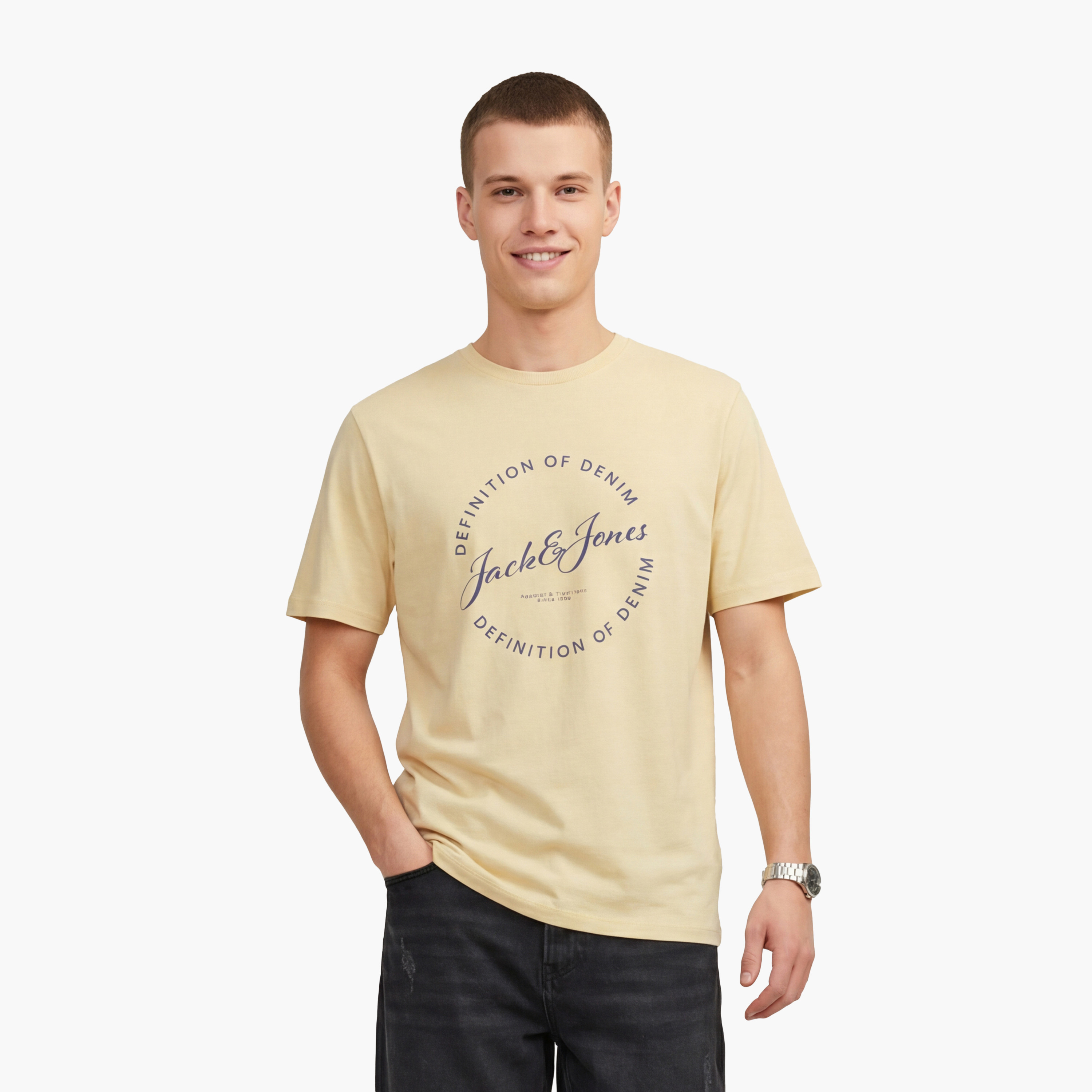 تي شيرت رجالي مطبوع بياقة دائرية وأكمام قصيرة من جاك اند جونز-men-clothing-tshirtsandpolos-tshirts-image-25