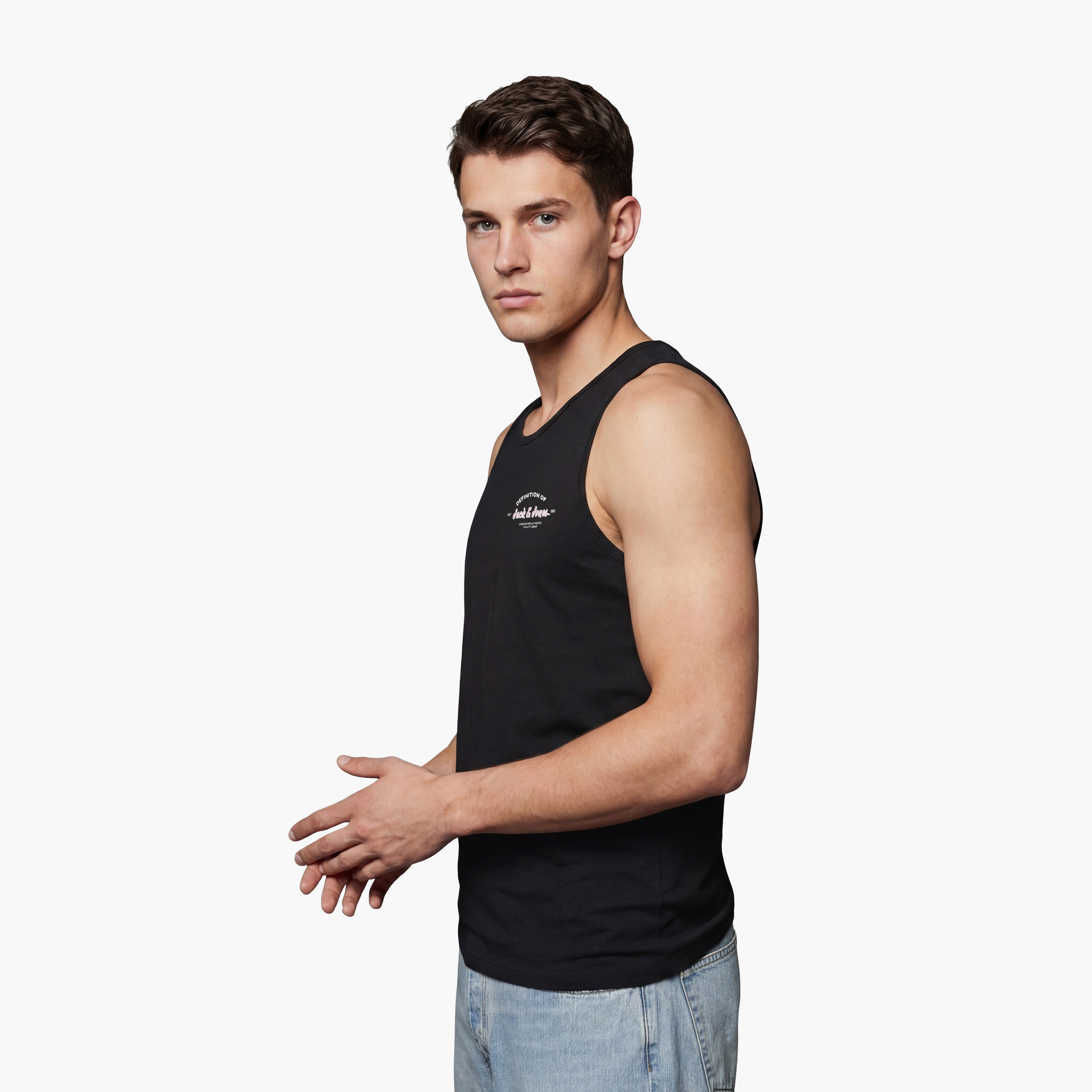 تيشيرت "تانك" رجالي سادة بدون أكمام بياقة مستديرة من جاك آند جونز-men-clothing-tshirtsandpolos-tshirts-image-3