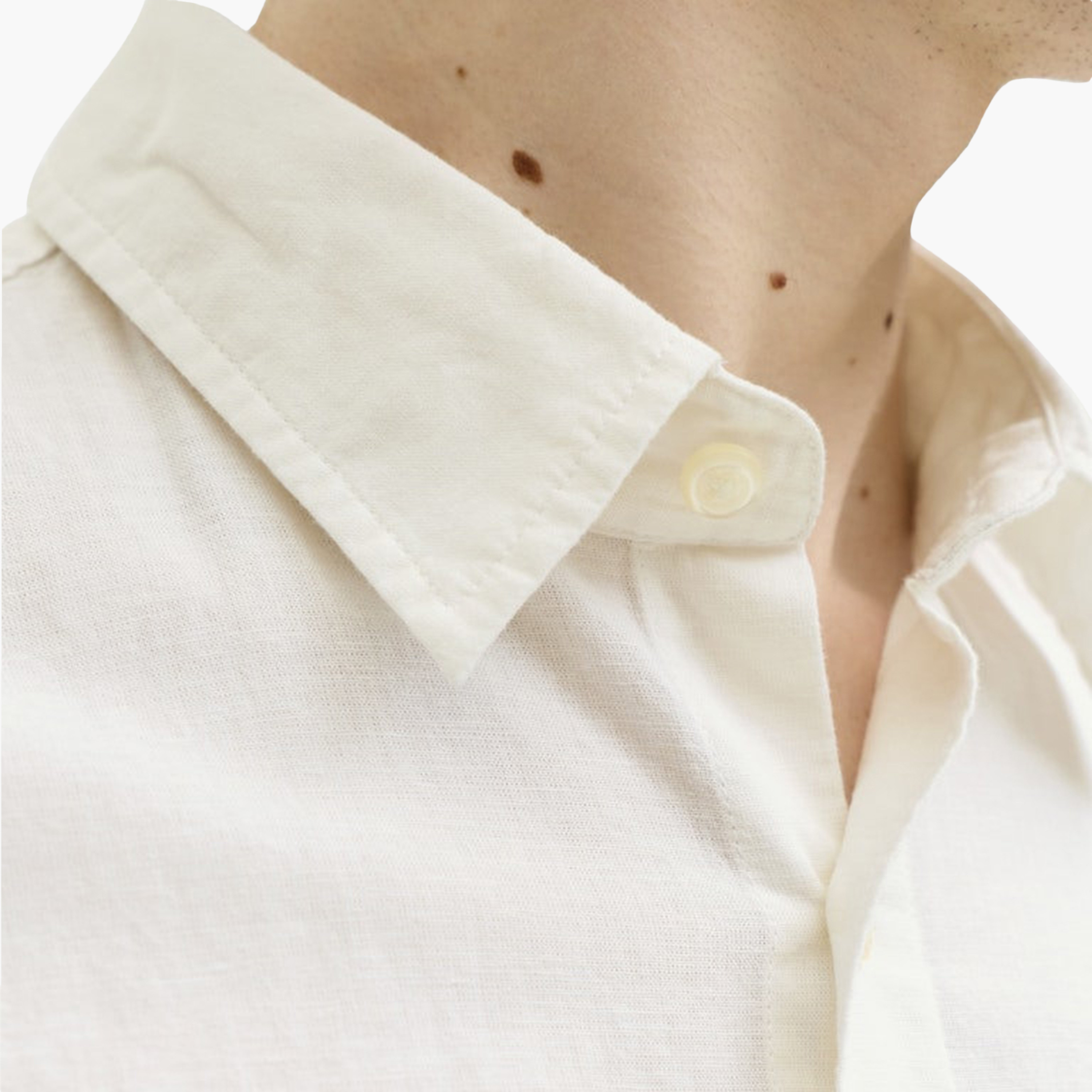 قميص سادة بقصة "ريجيولار فيت" بياقة مدببة وأكمام طويلة رجالي من جاك أند جونز-men-clothing-shirts-image-24