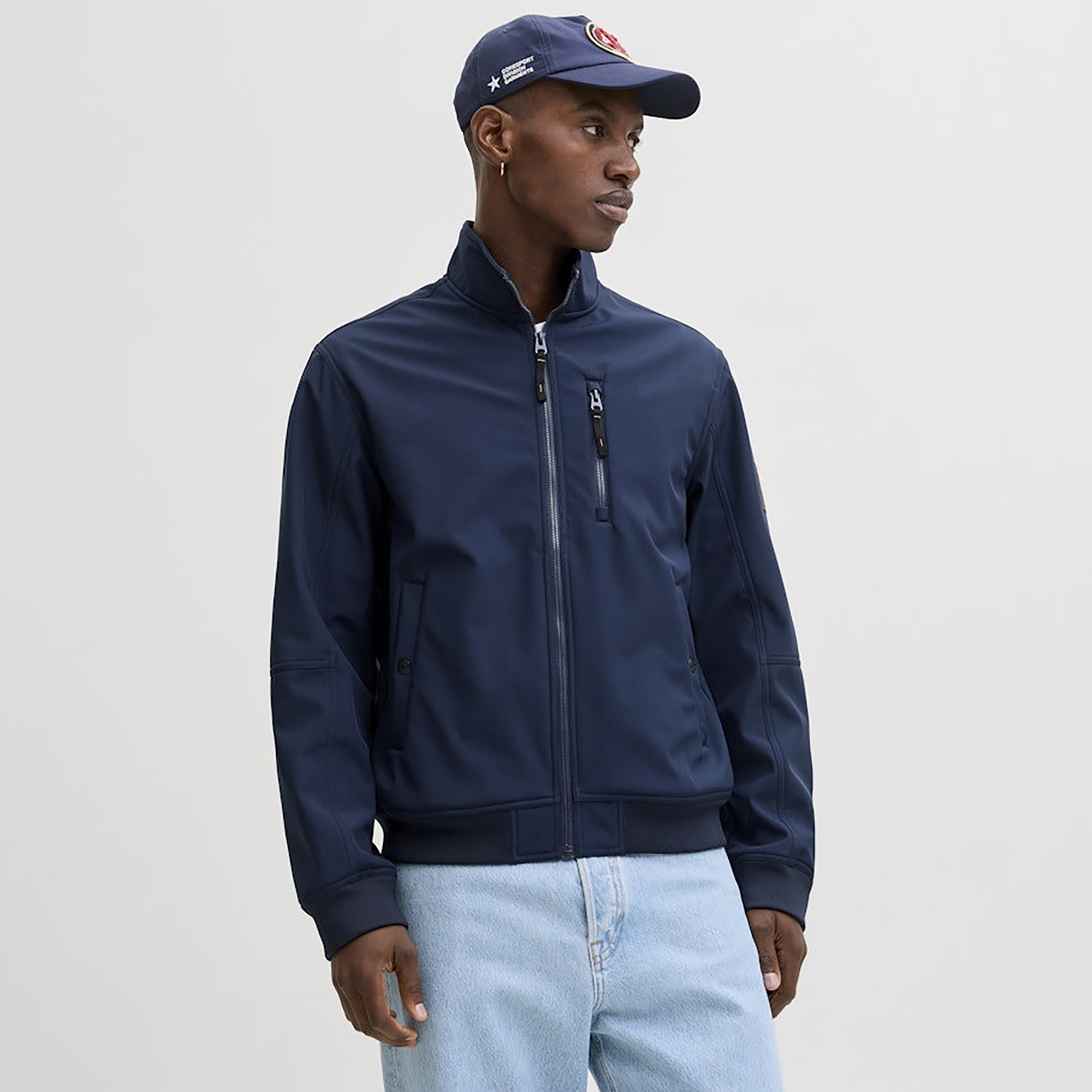 جاكيت "سوفت شيل" رجالي سادة بياقة عالية وأكمام طويلة من جاك آند جونز-men-clothing-jacketsandblazers-jackets-image-5