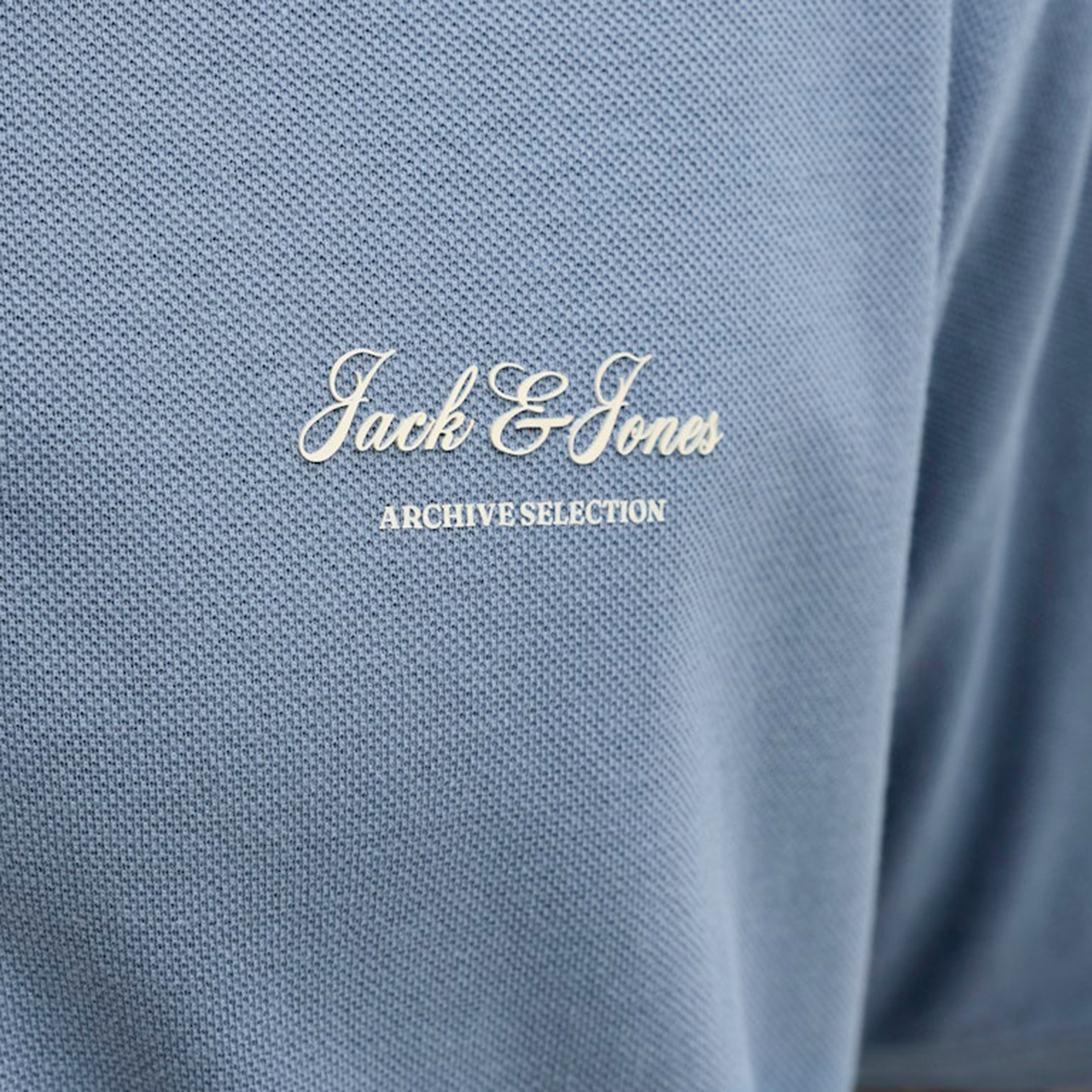 تي شيرت بولو رجالي سادة بياقة وأكمام قصيرة من جاك اند جونز-men-clothing-tshirtsandpolos-polos-image-5