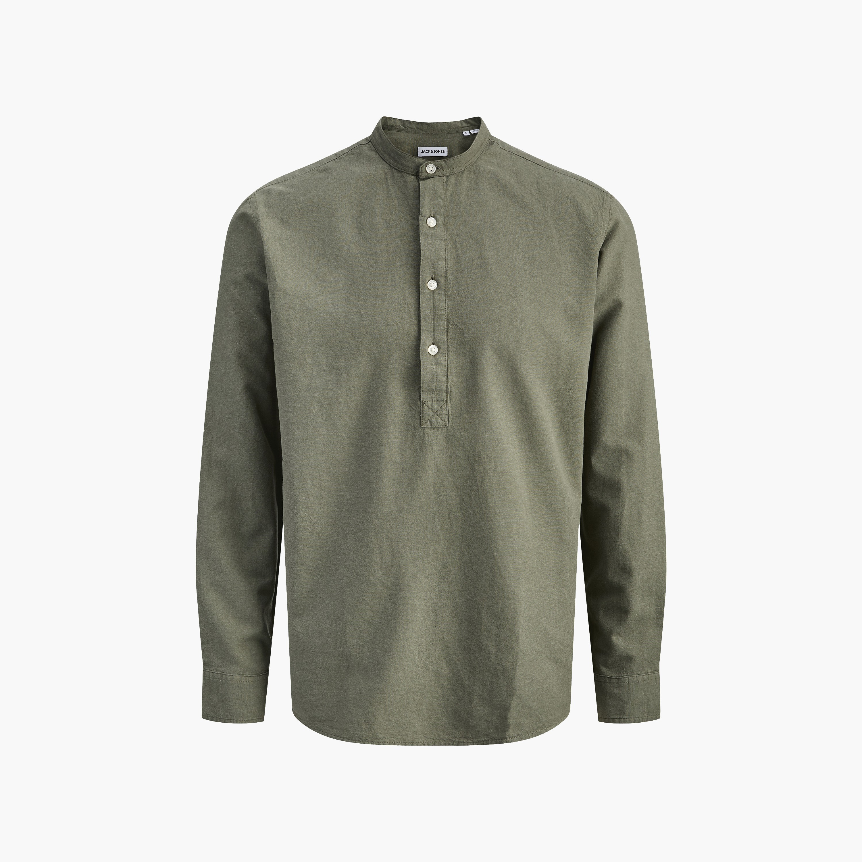 قميص رجالي سادة بقصة ريجلار فيت وأكمام طويلة وياقة صينية "باند كولار" من جاك آند جونز-men-clothing-shirts-image-11