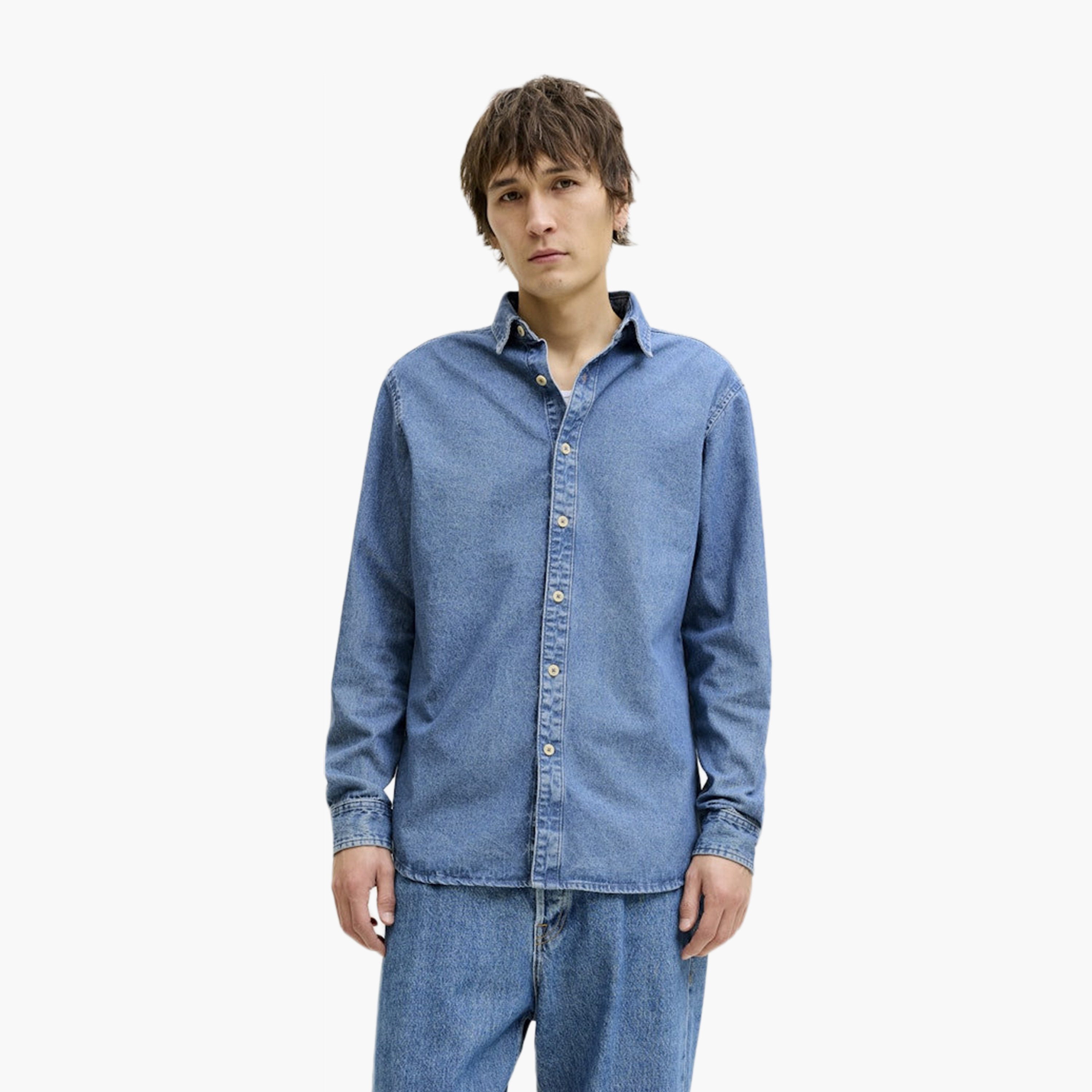 قميص جينز رجالي مغسول بقصّة ضيقة وياقة وأكمام طويلة من جاك آند جونز-men-clothing-shirts-image-8